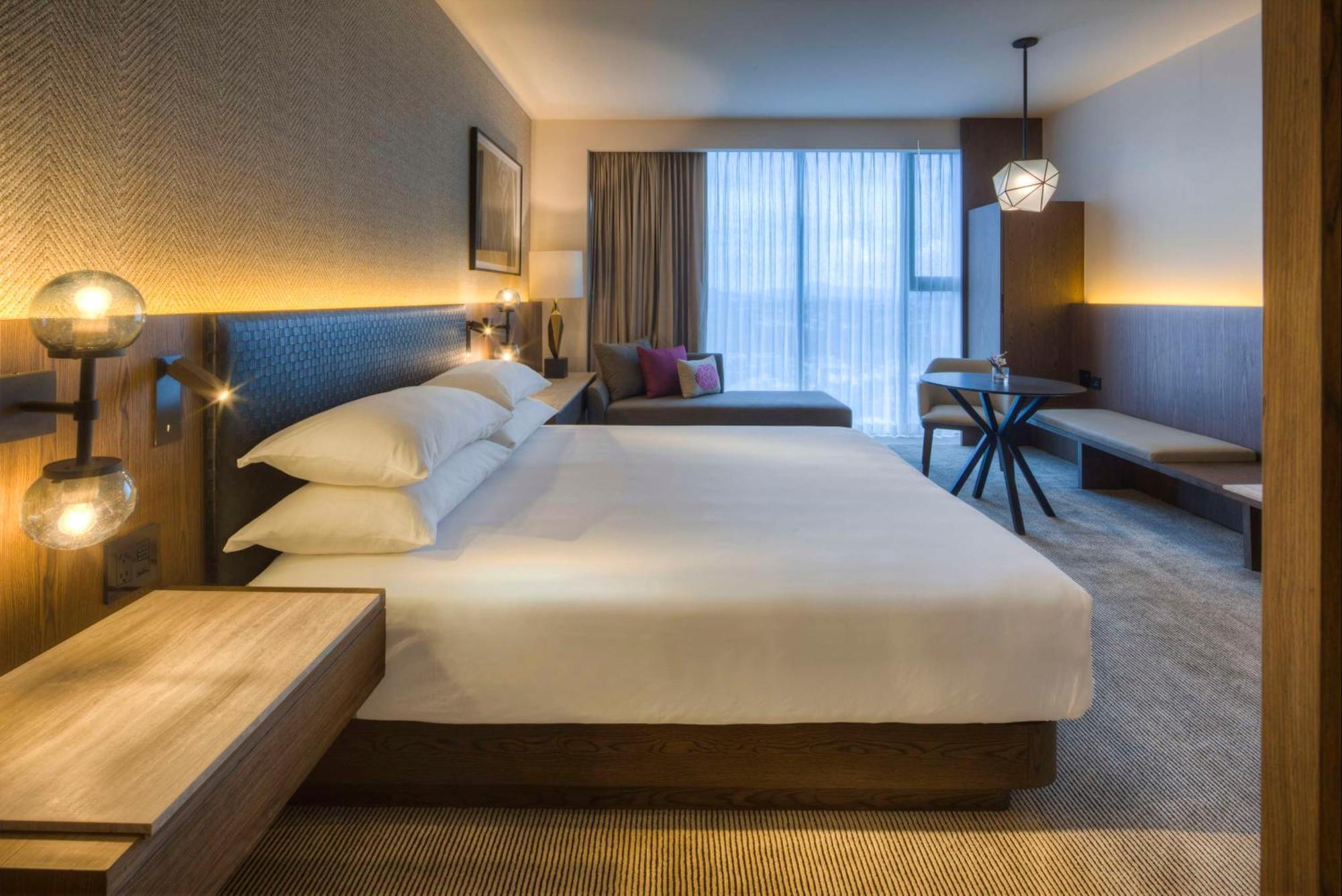 King Room,1605411483:JPEG