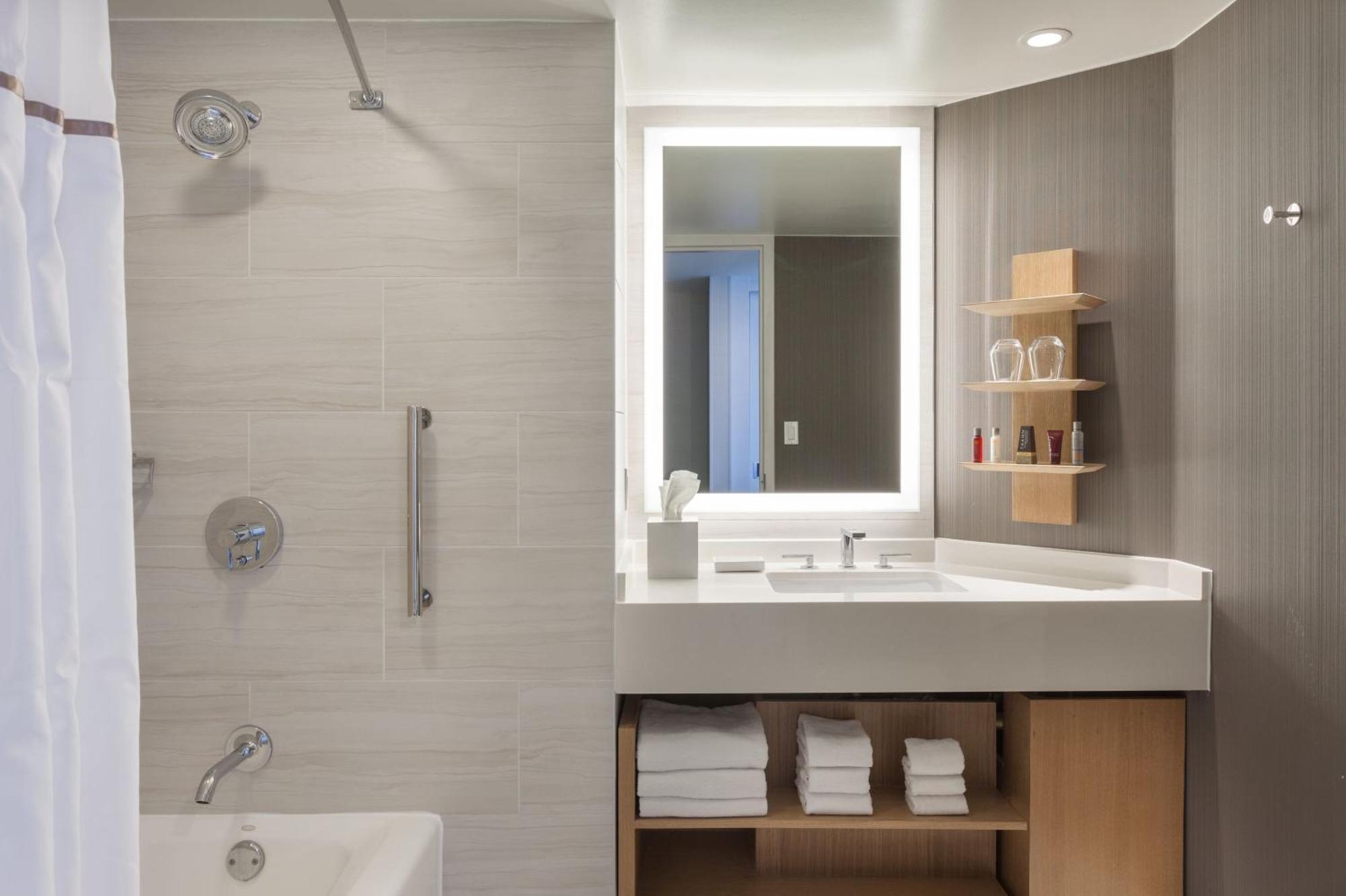 Two Queen Beds,1709578524:JPEG