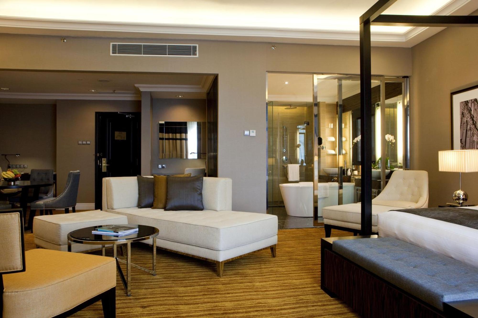 Junior Suite,1609730004:JPEG