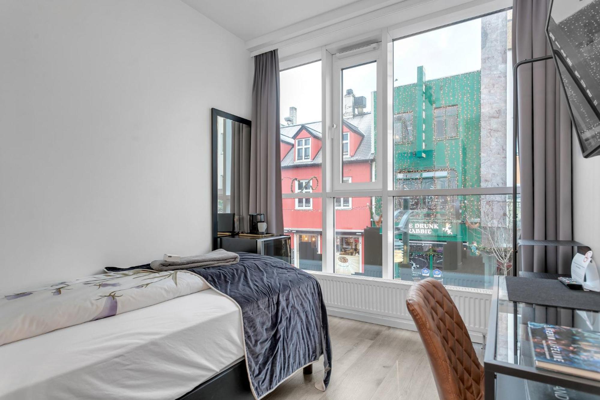 Single Room,1614837057:JPEG