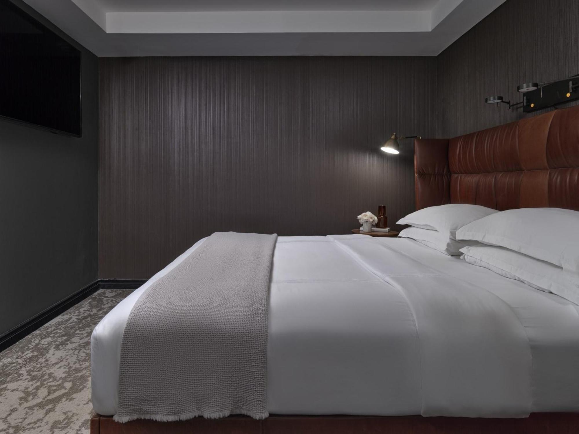 One-Bedroom Suite,1710070837:JPEG