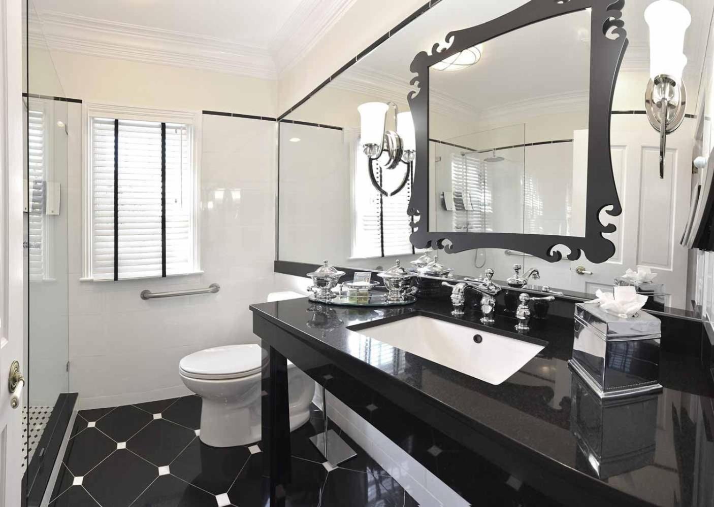 Courtyard,1616883951:JPEG