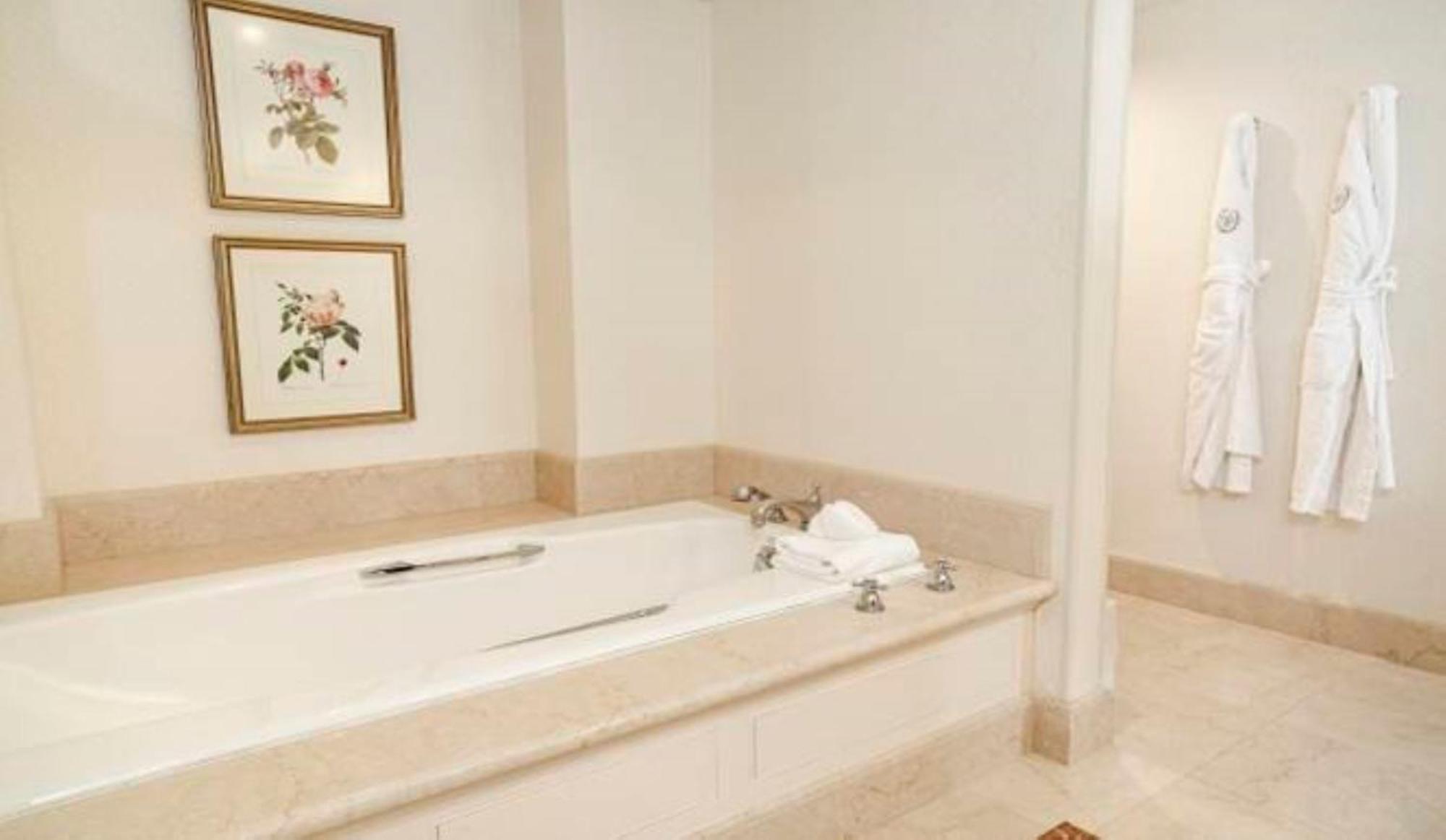 Junior Suite,1617485000:JPEG