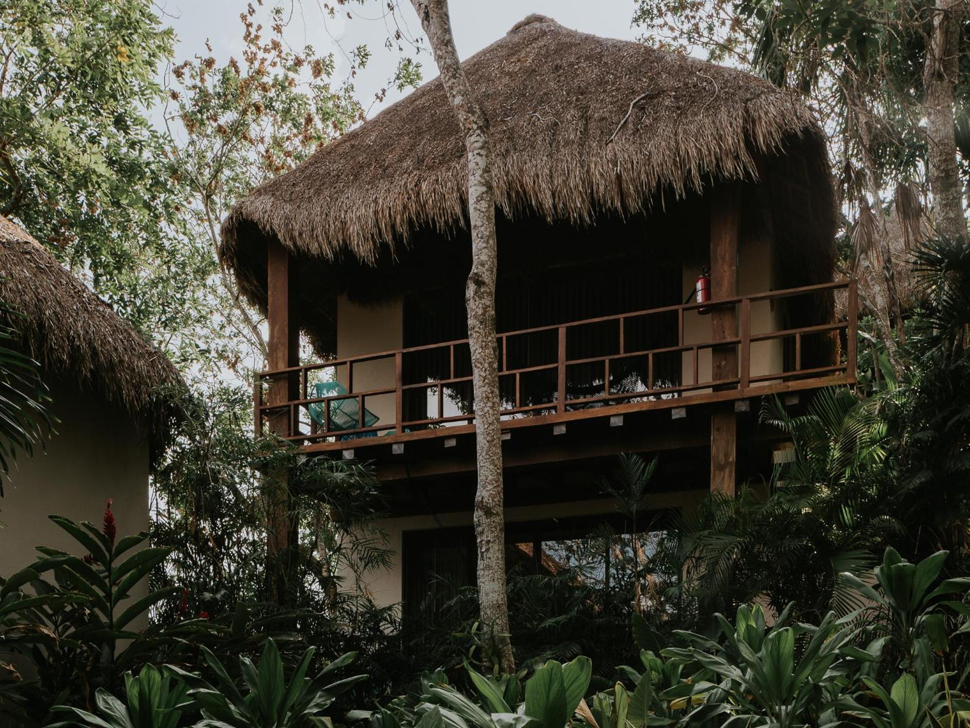 Deluxe King with Balcony Garden View