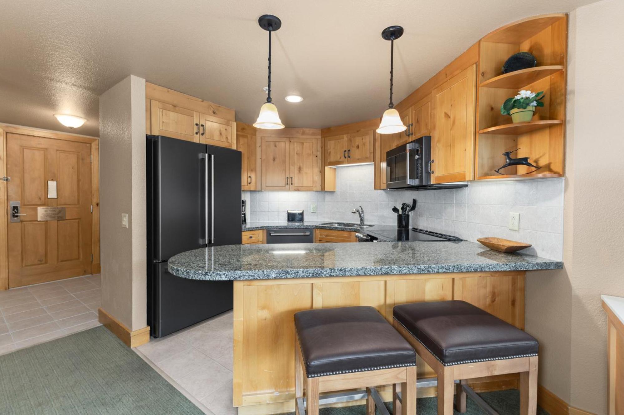 Deluxe One-Bedroom Apartment,1628661789:JPEG