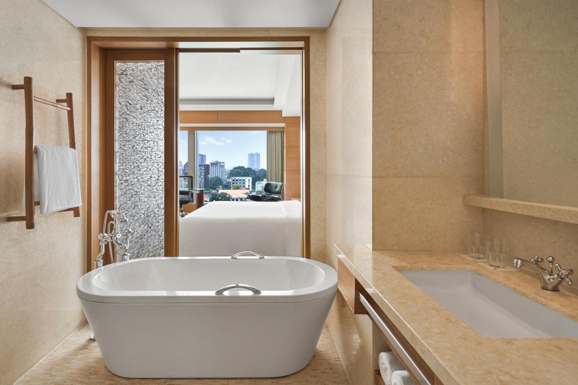 Deluxe King Room,1641013663:JPEG