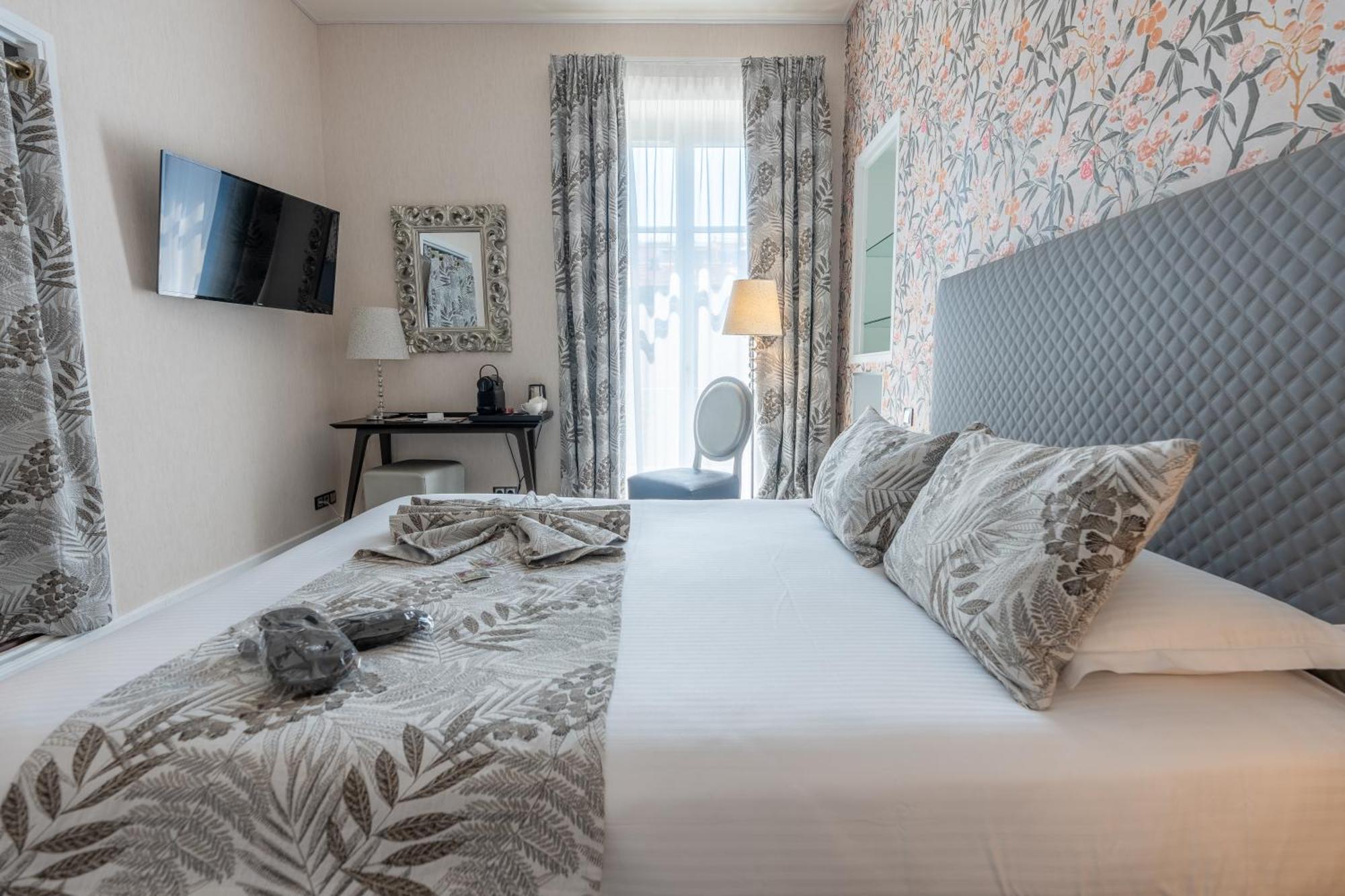 Superior Double Room with Garden View,1630862231:JPEG