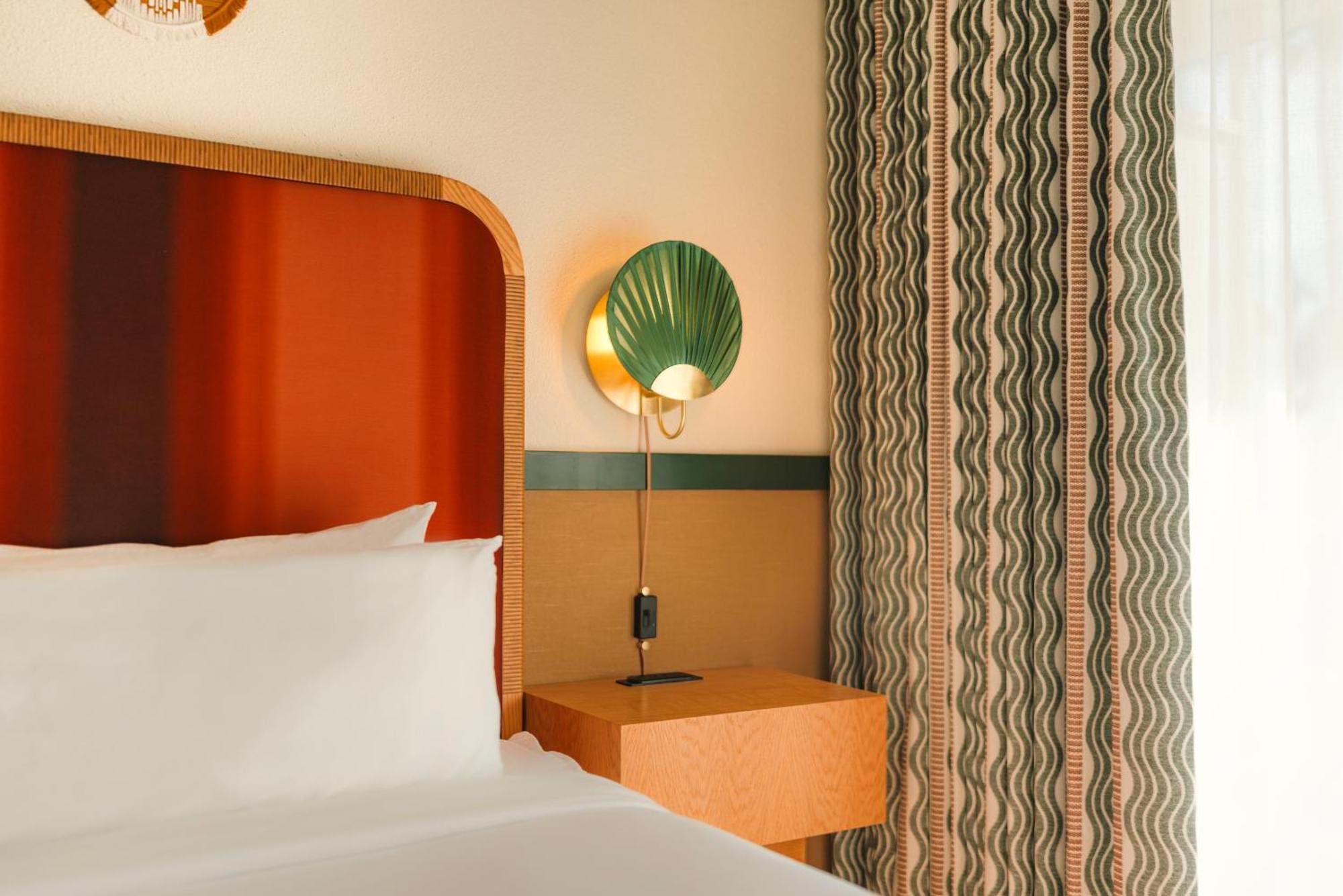 Double Queen,1633678338:JPEG