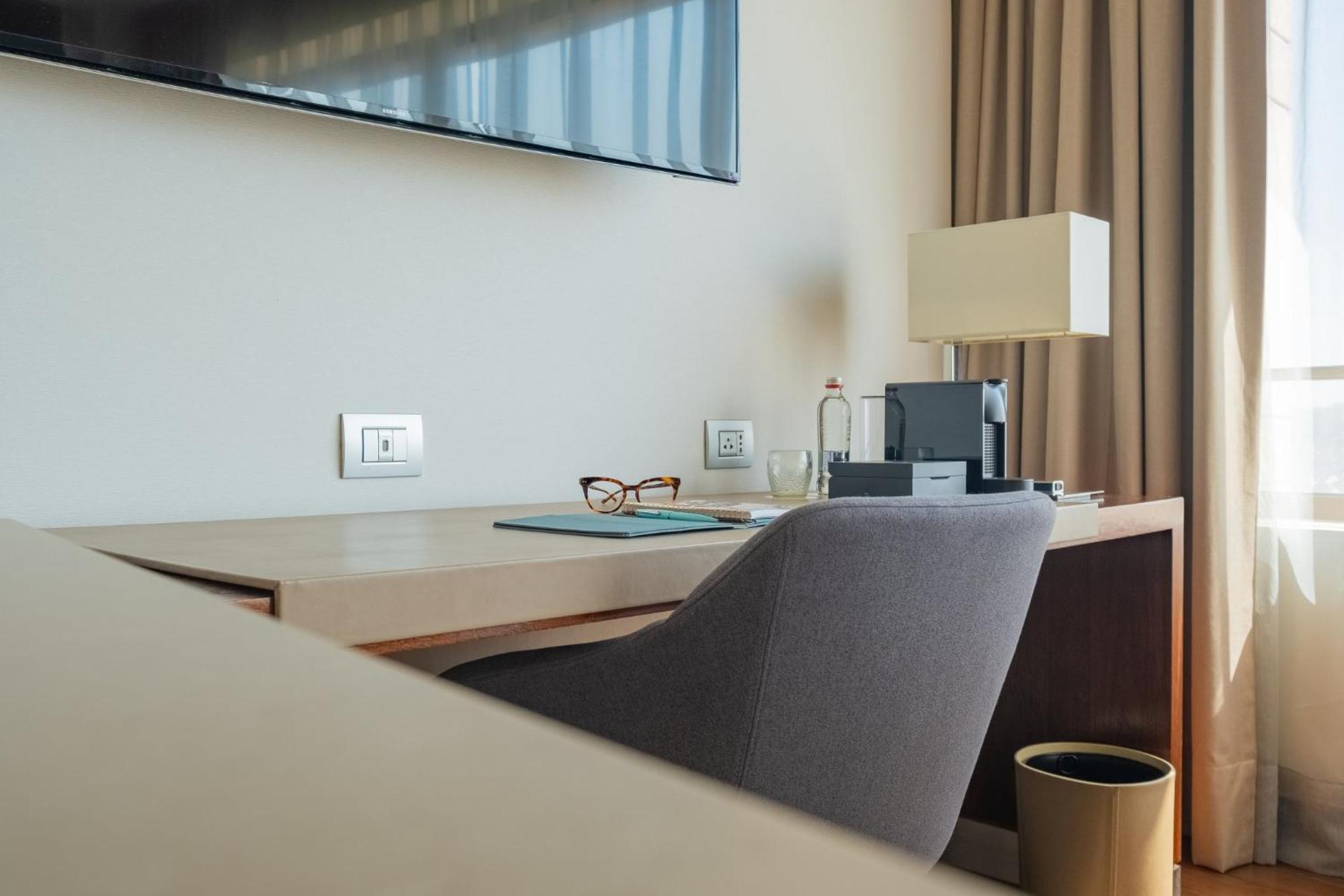 Deluxe Room Twin
