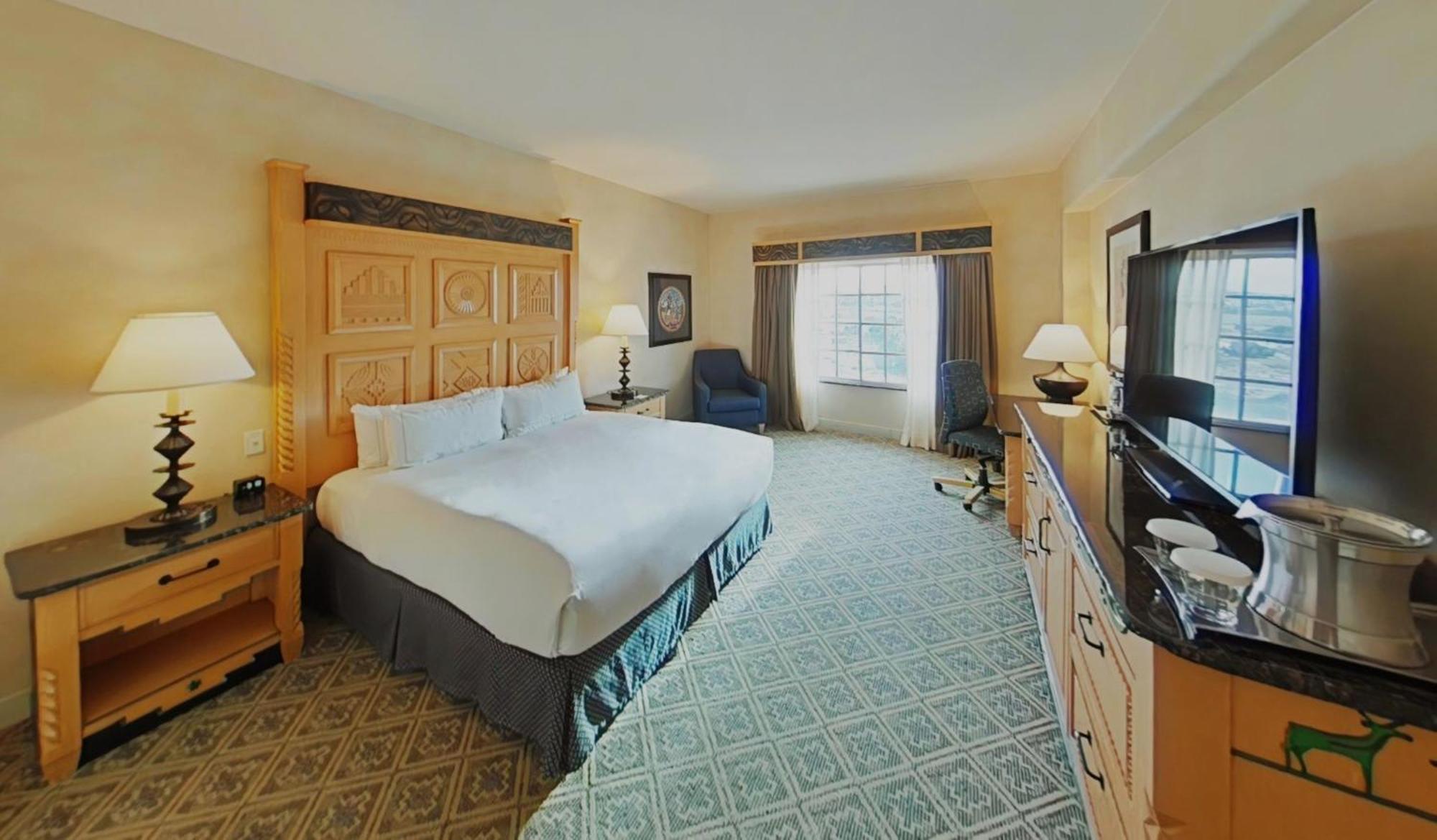 King Room,1657148561:JPEG