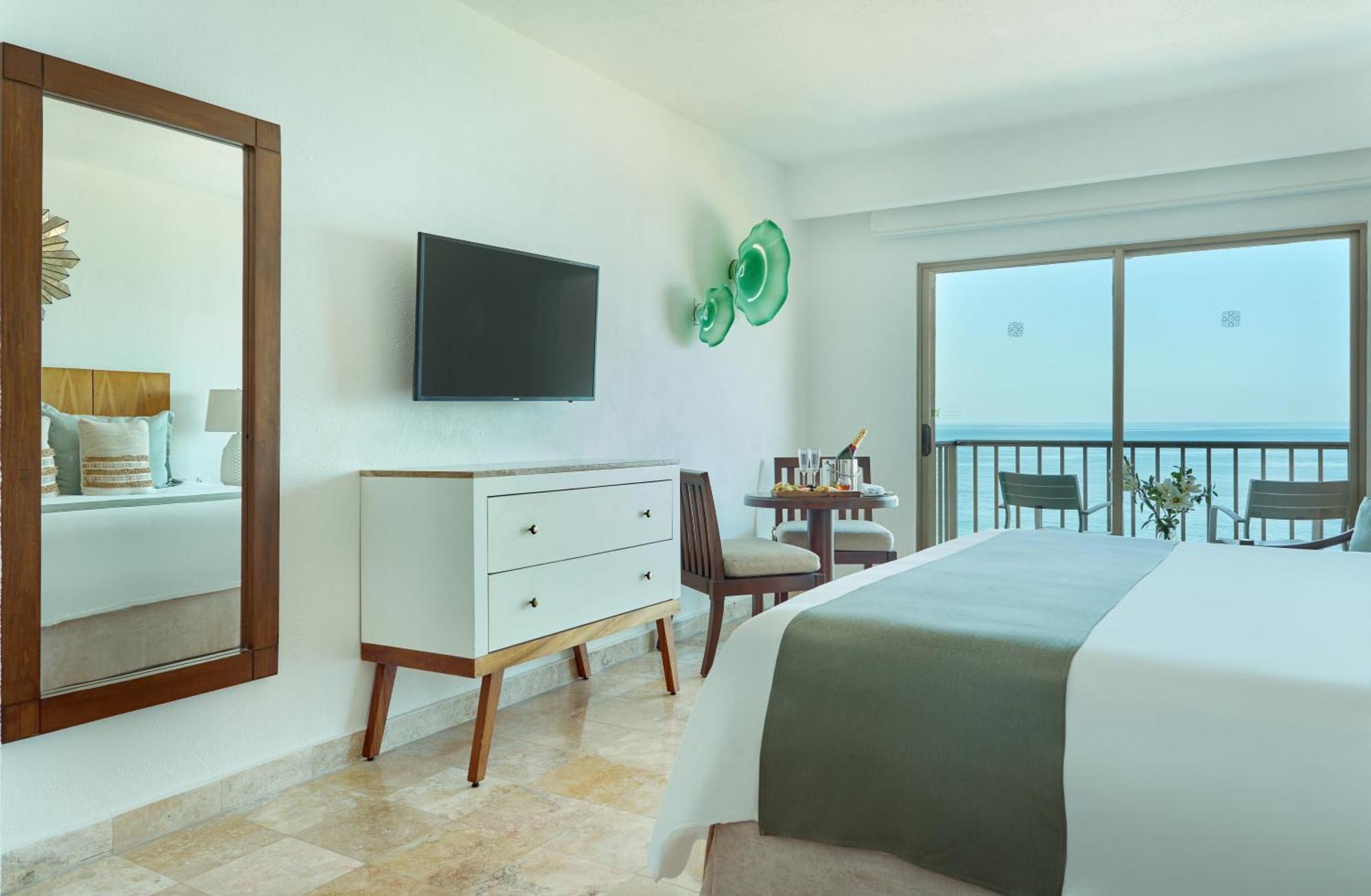 Deluxe Room King,1640374322:JPEG