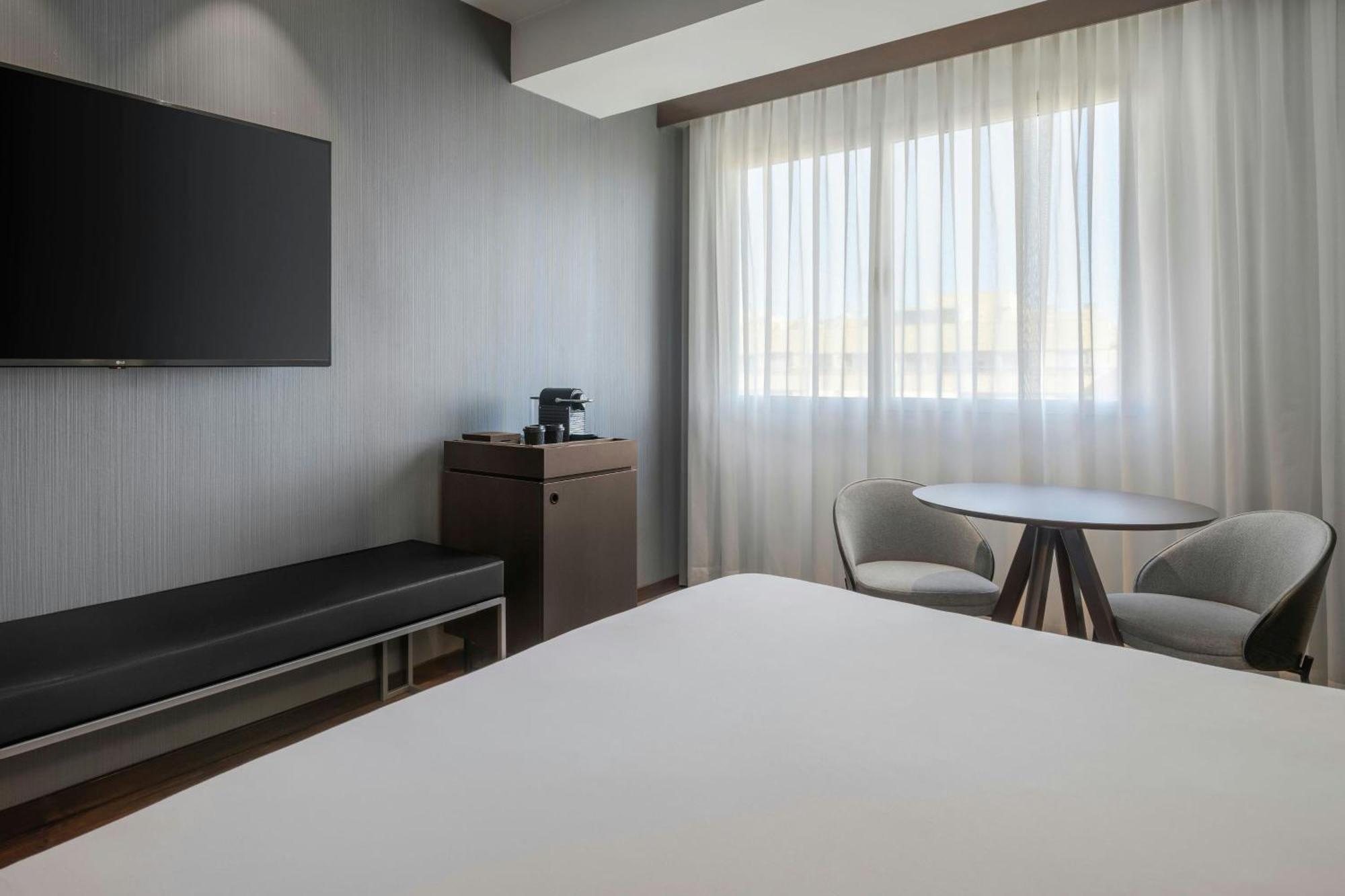 Standard Plus King, Guest room, 1 King,1643137358:JPEG