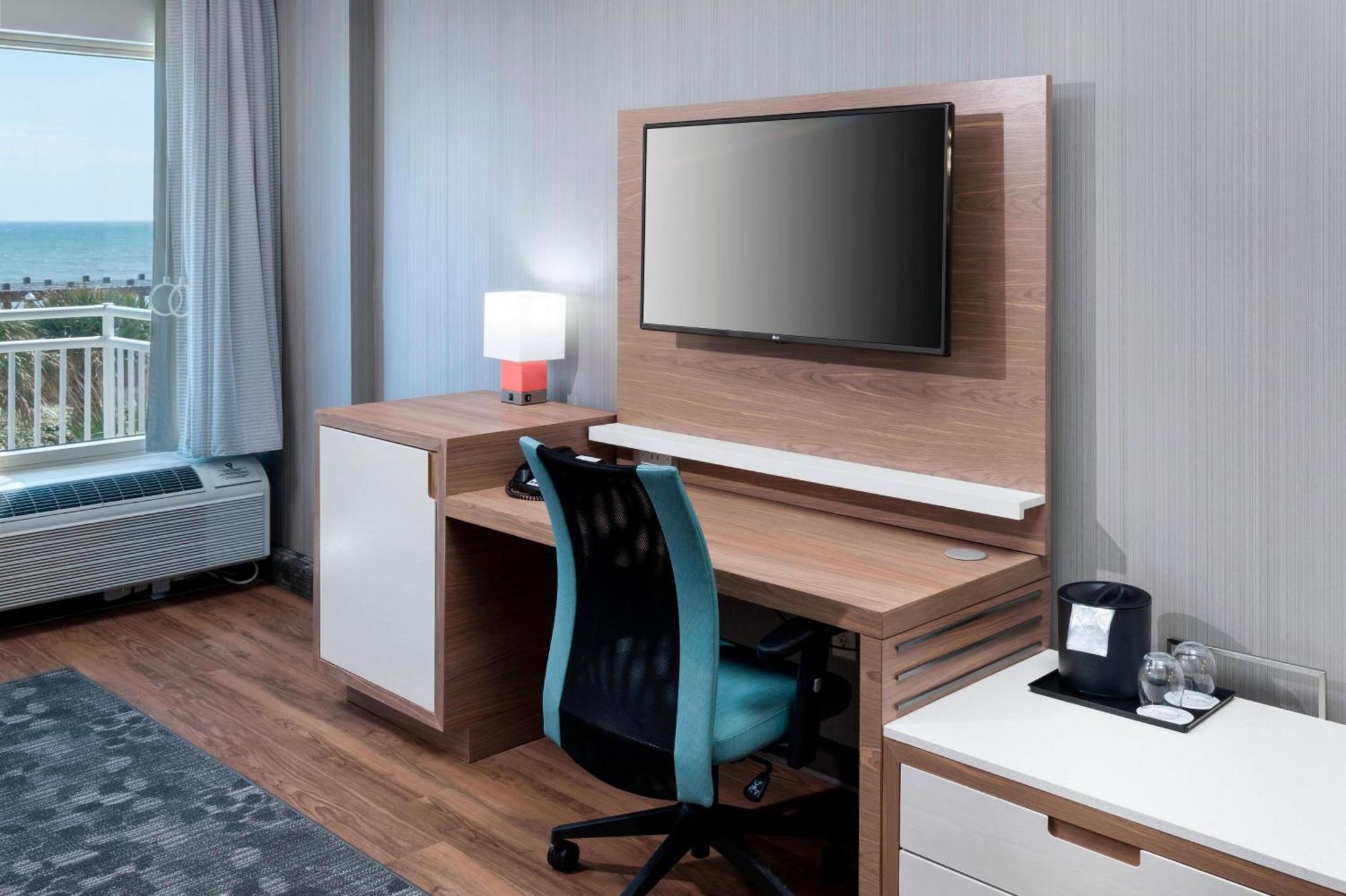 Queen Room with Two Queen Beds,1643155424:JPEG