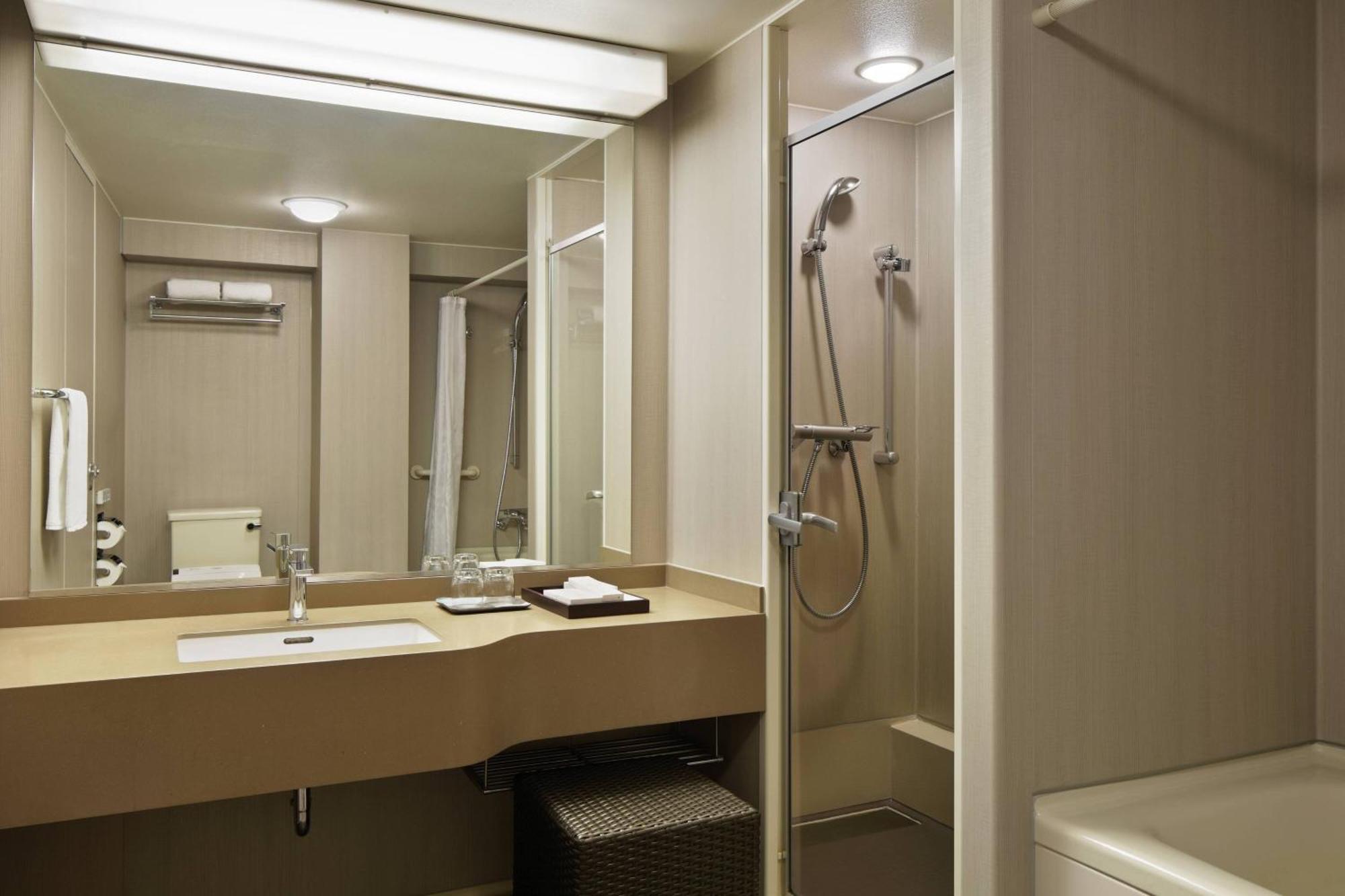 Twin Room with Shower - Club Floor