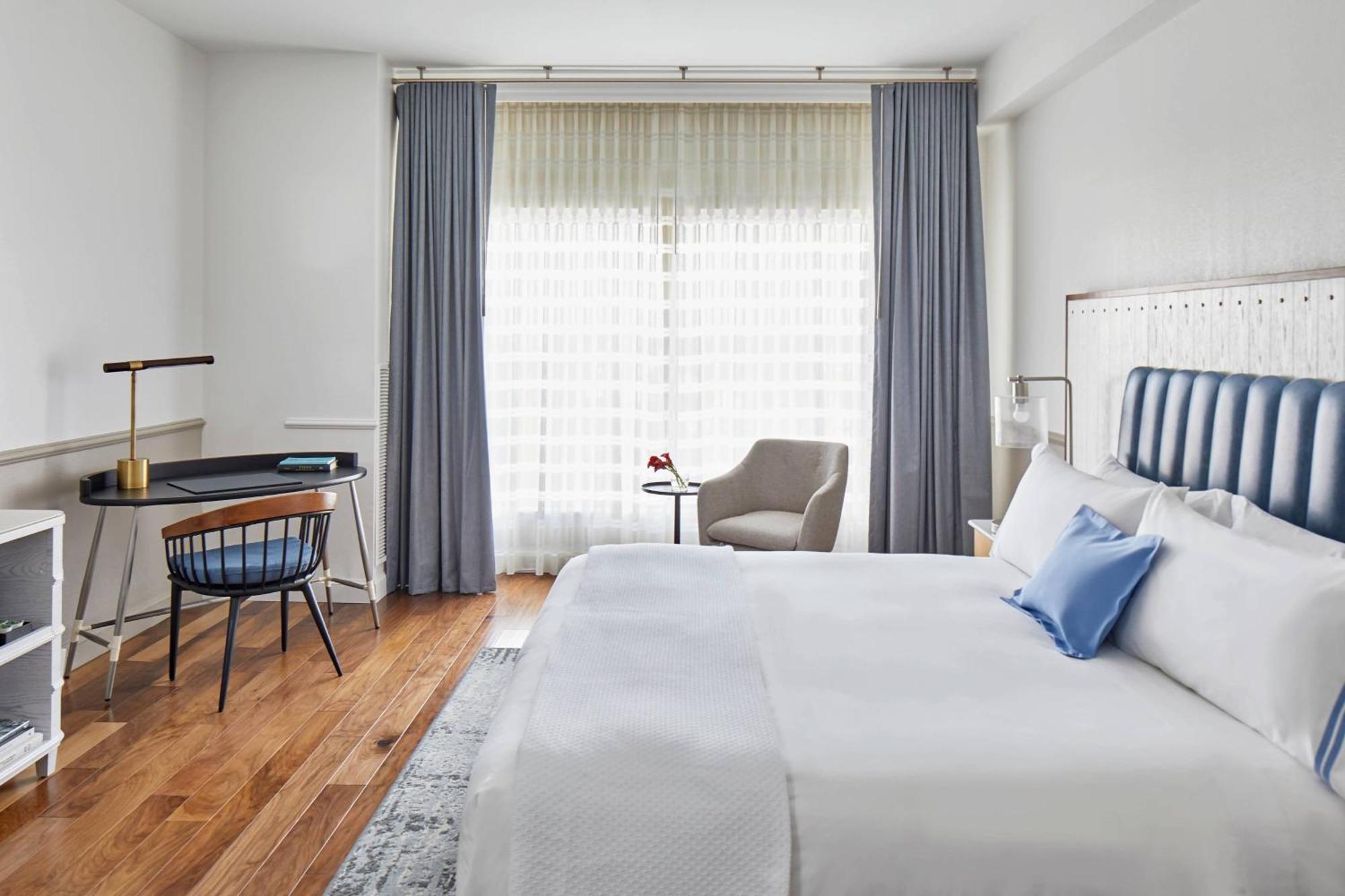 King or Double Room with City View,1643161365:JPEG