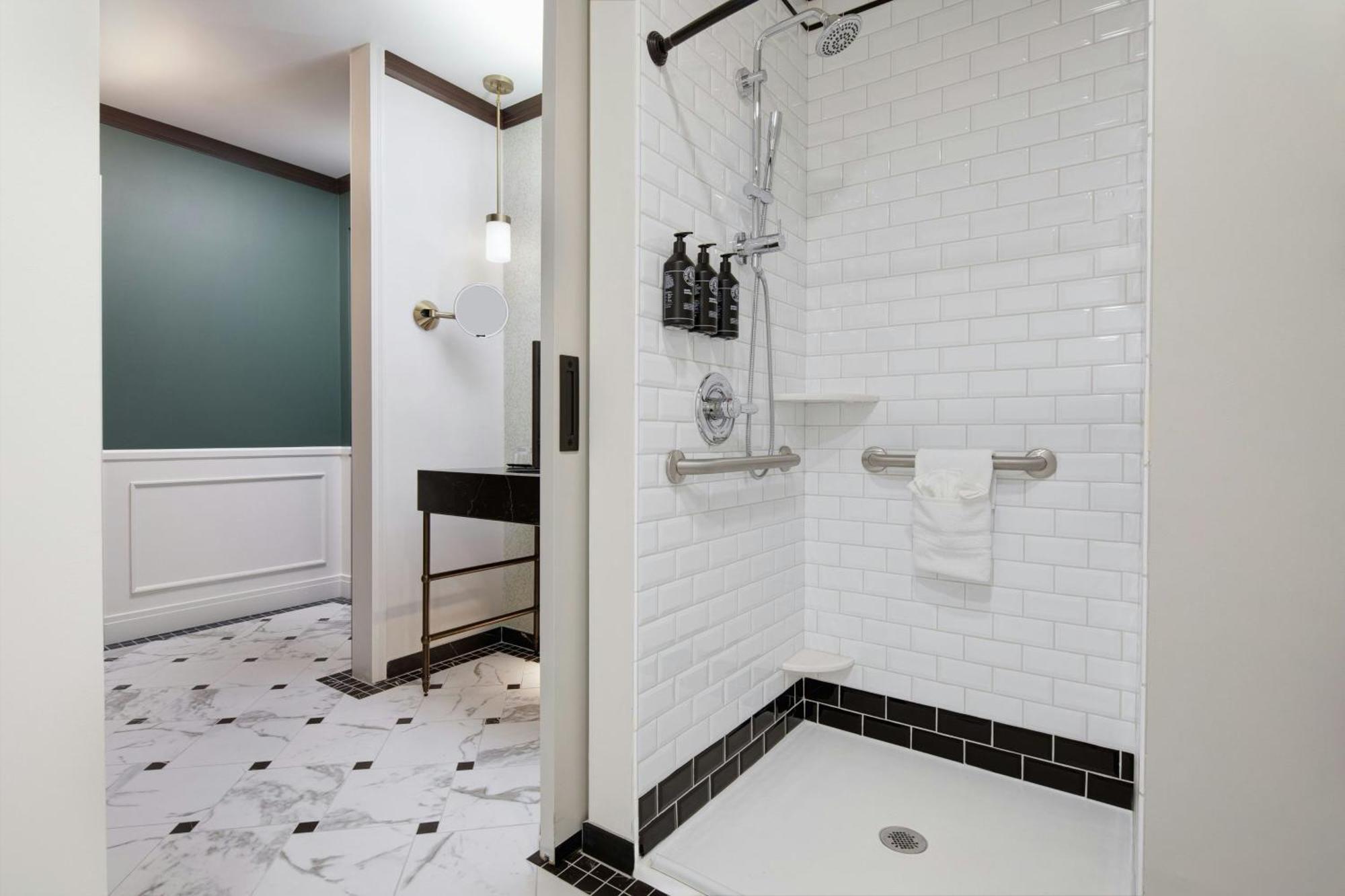 King Room with City View