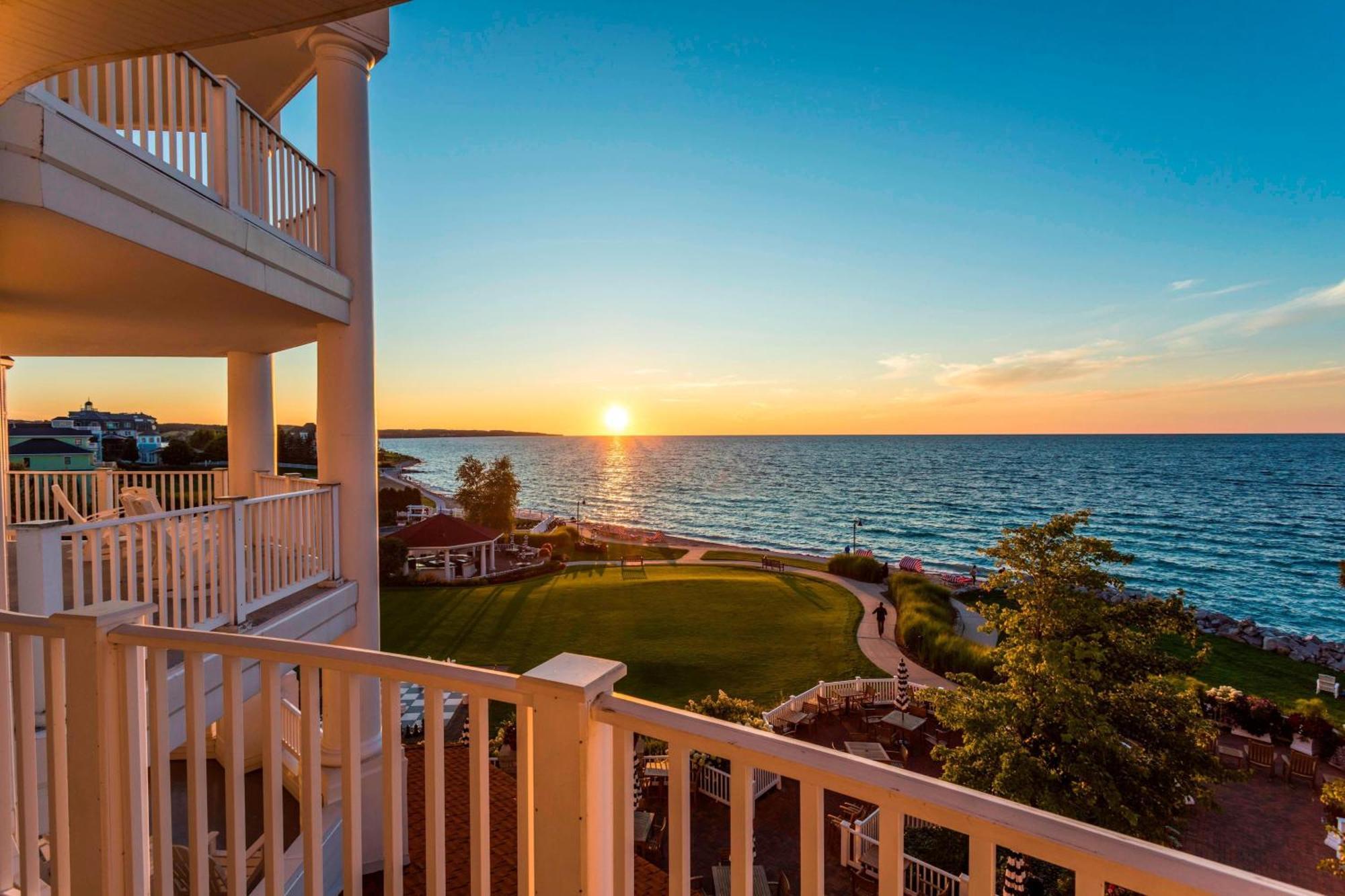 Guest Room-Lakeview,1643204161:JPEG