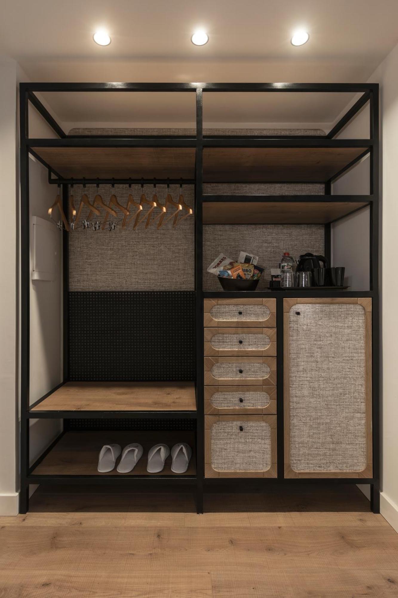 Double or Twin Room with Extra Bed,1643753567:JPEG