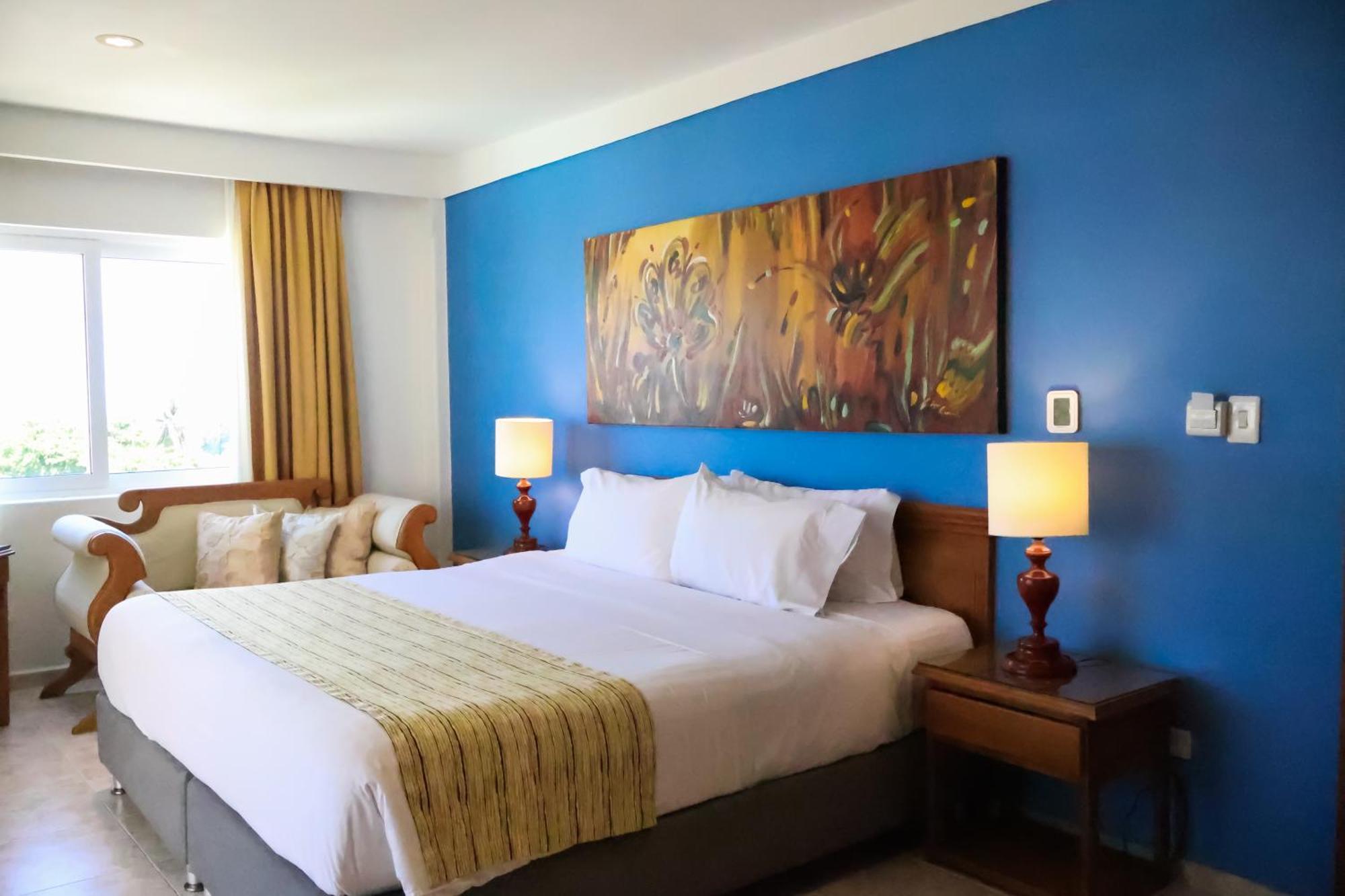 Junior Suite with Balcony
