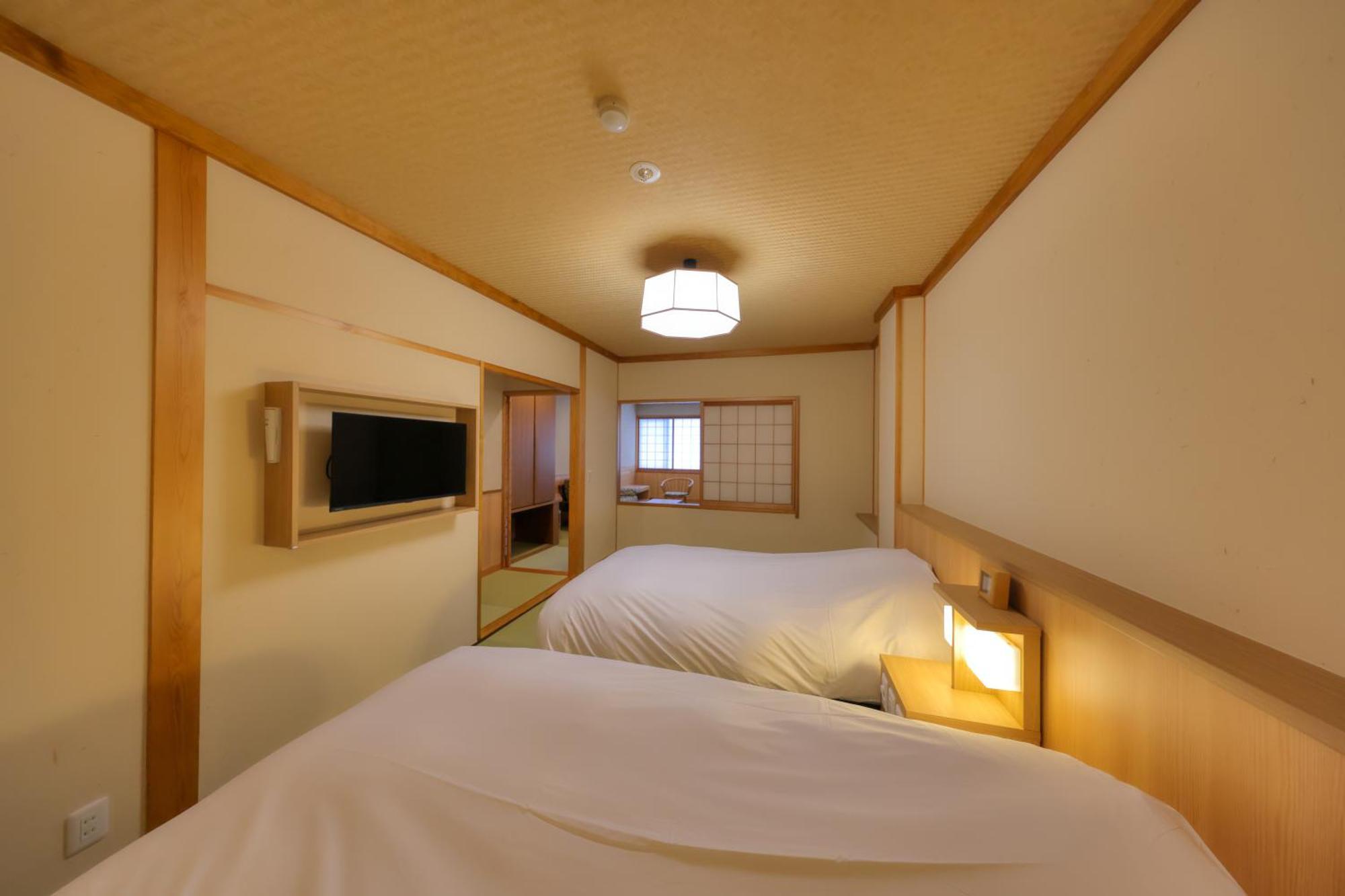 Renovated Japanese-Western Style Room Private Bath 45 sqm,1717040995:JPEG
