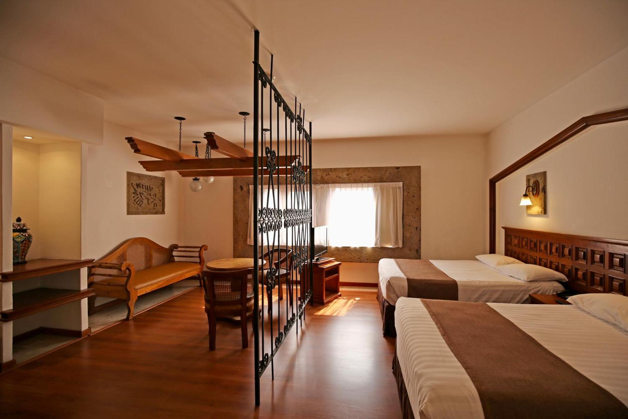 Junior Suite,1654255736:JPEG