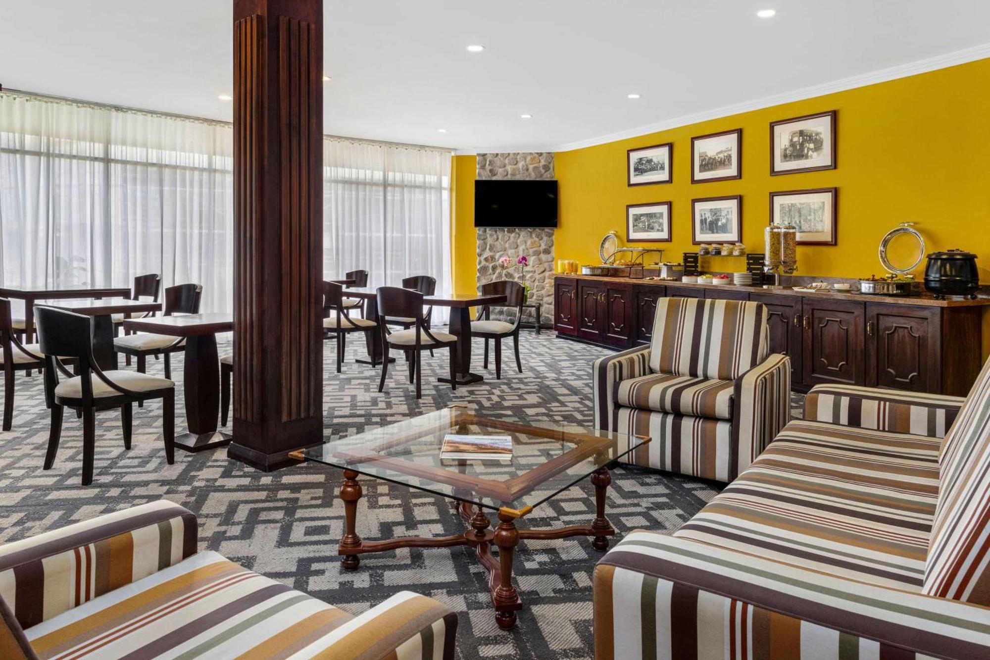 Executive King Room - Lounge Access,1674712614:JPEG