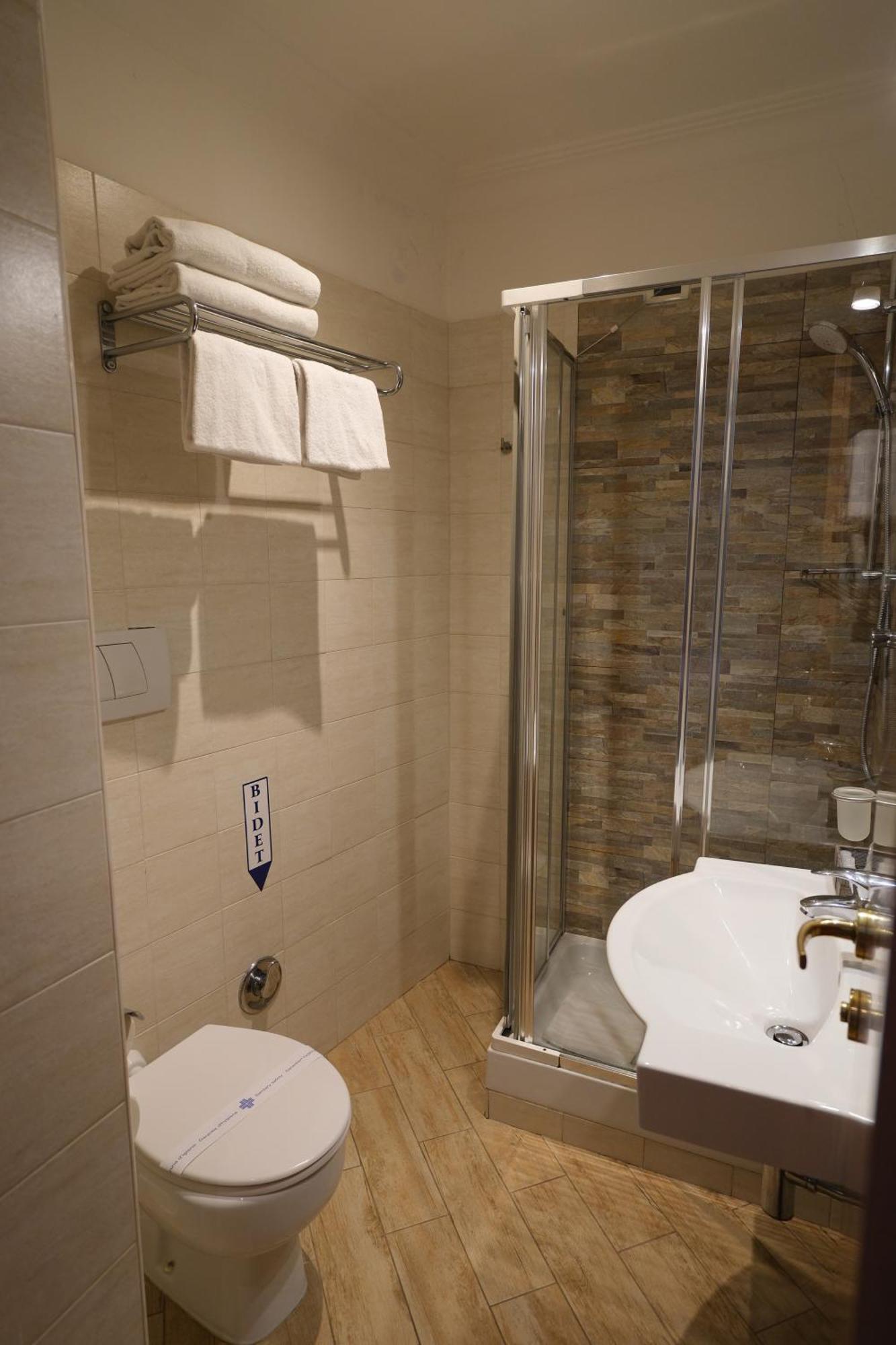 Superior Double or Twin Room,1656171825:JPEG