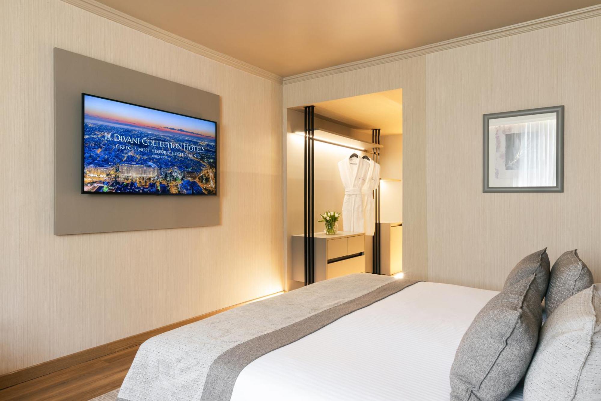 Superior Room,1656173313:JPEG