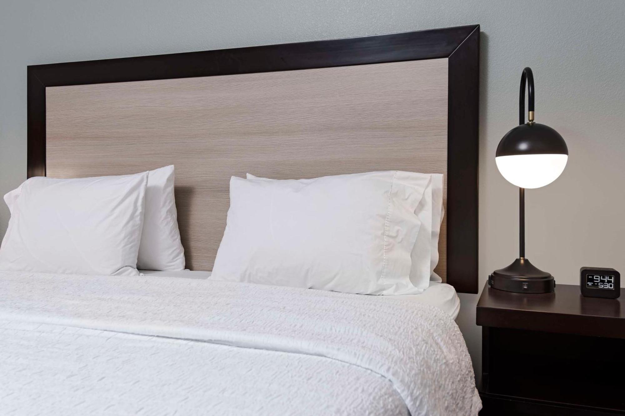 King Room with Sofa Bed - Non-Smoking,1657161223:JPEG