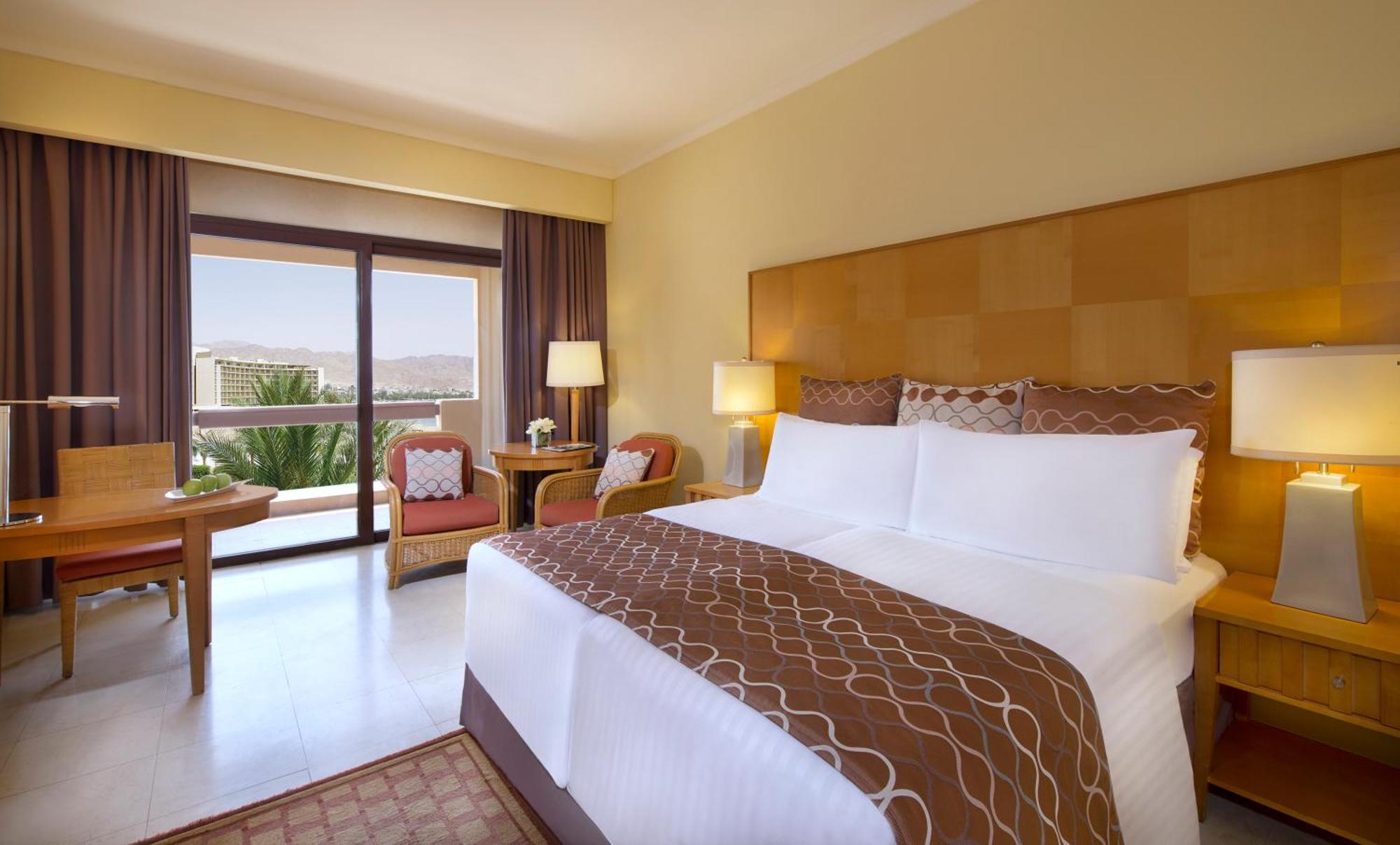 Classic King Room with Pool Access