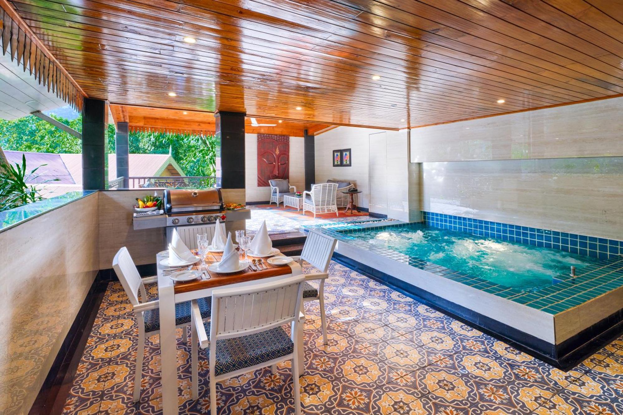 Oriental Villa  - 10% Discount on Foods & Soft Beverages* 