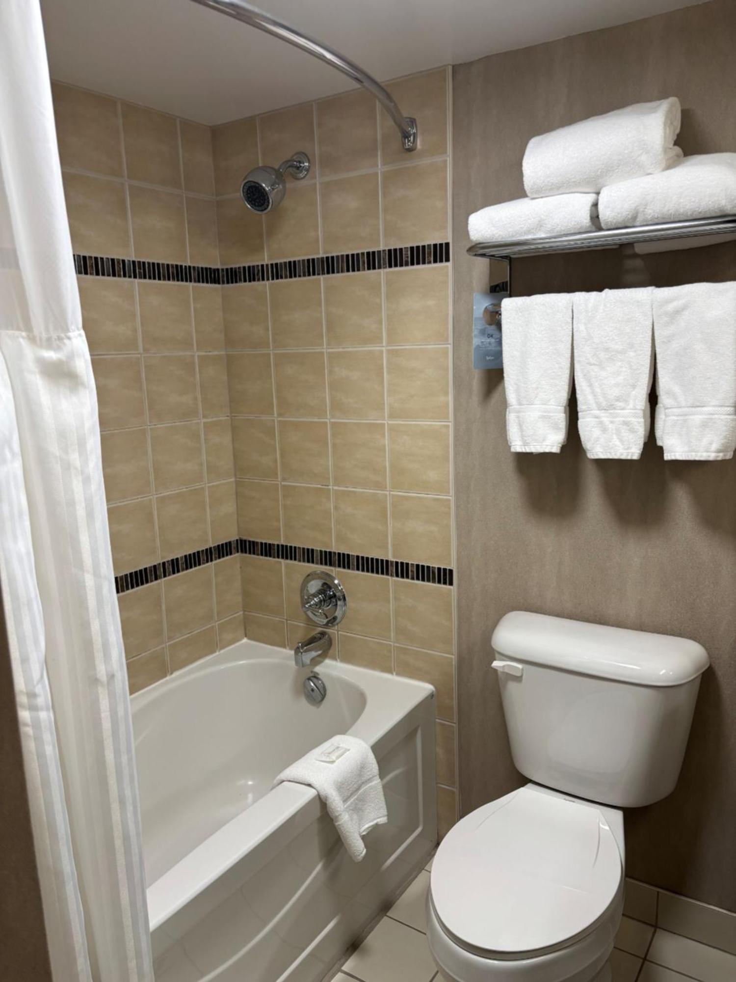 Superior Double Room Non-Smoking,1664657600:JPEG