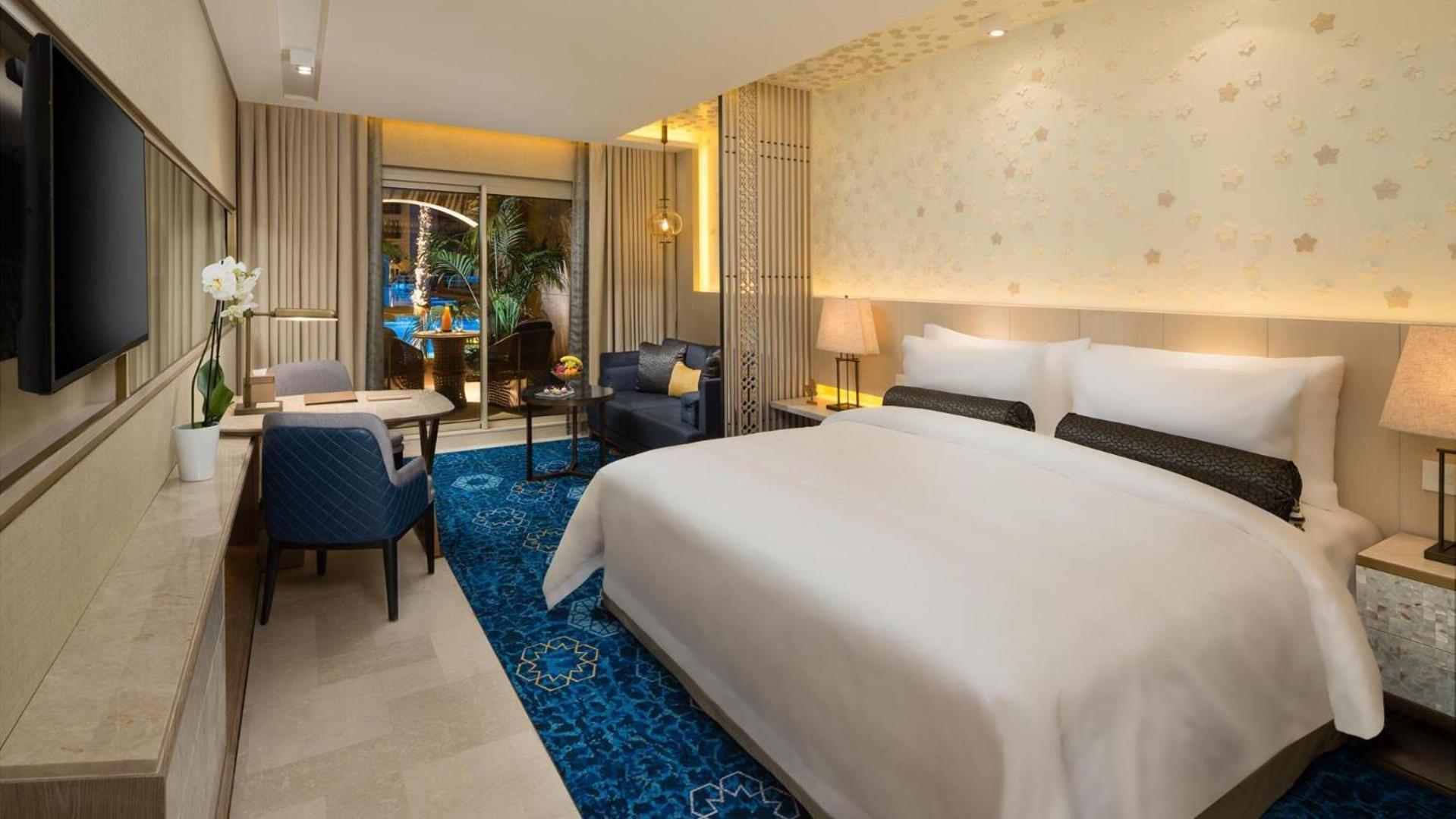 Grand Deluxe Pool Room King Bed,1668095474:JPEG