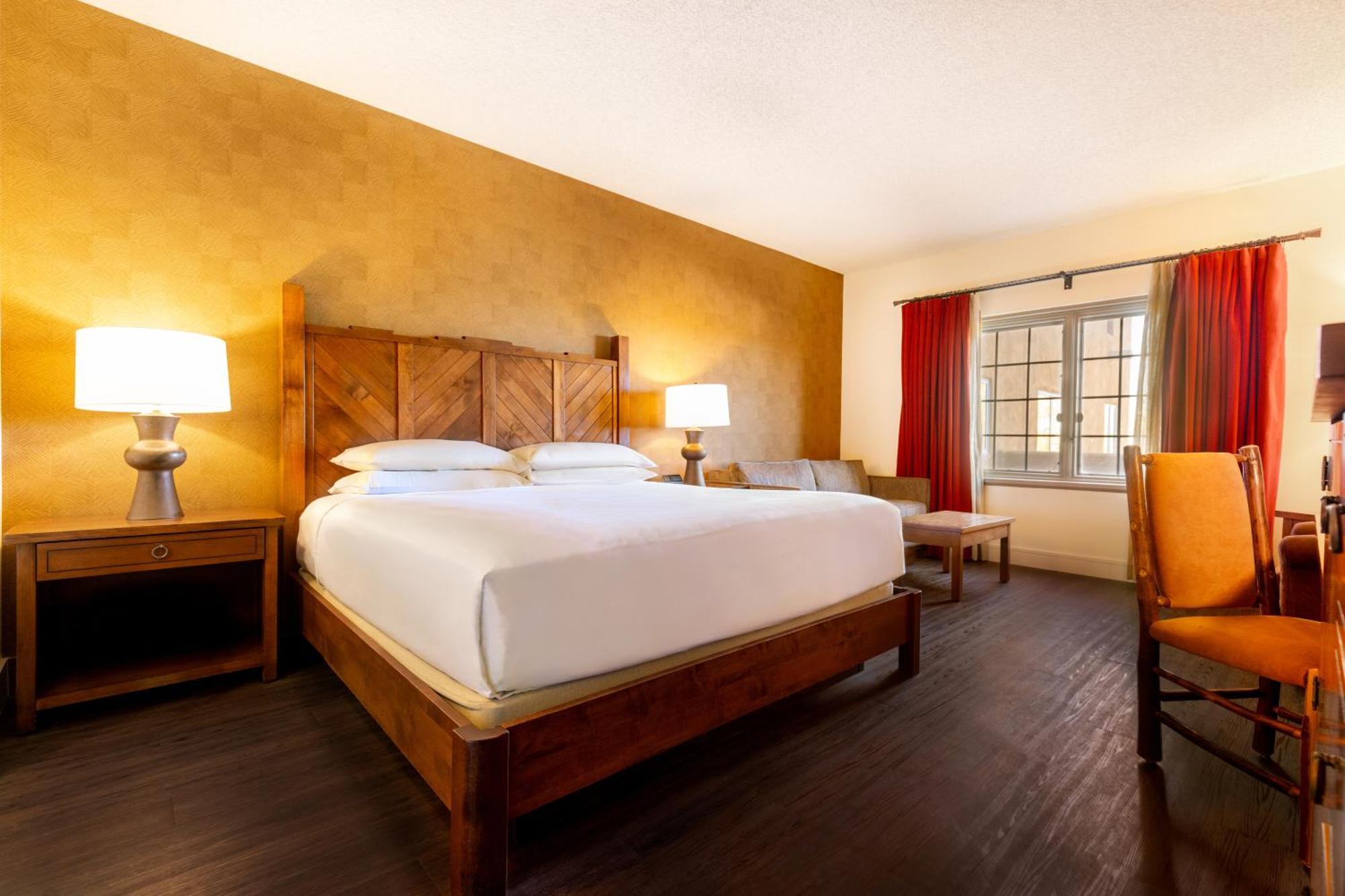 Deluxe King Room,1656187193:JPEG