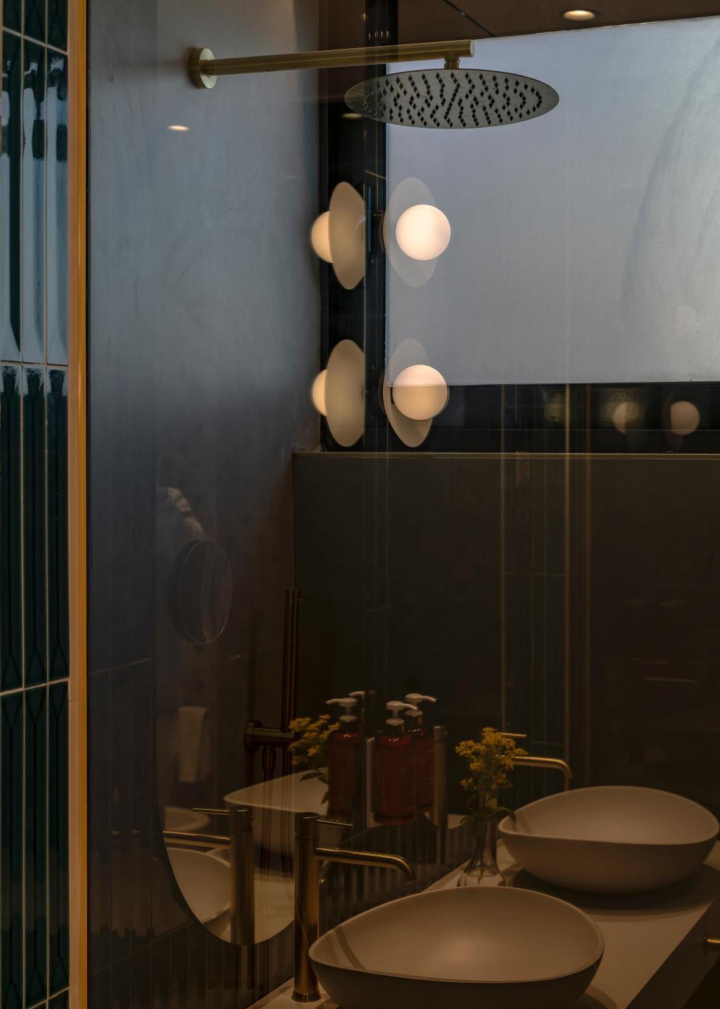 Single Room,1672569617:JPEG