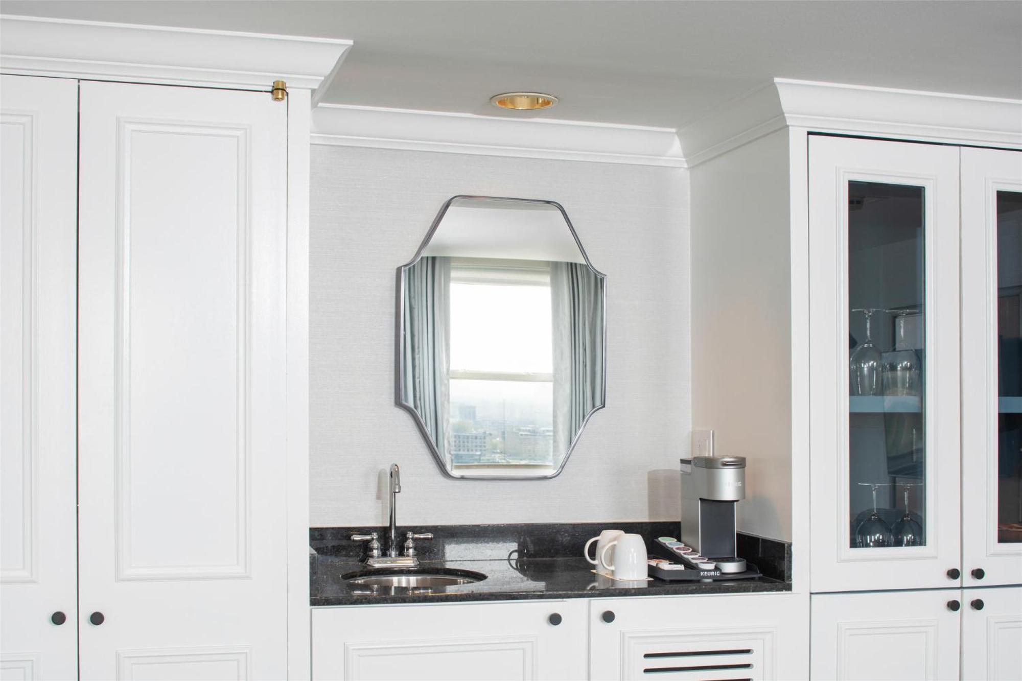 One-Bedroom King Suite,1674707362:JPEG