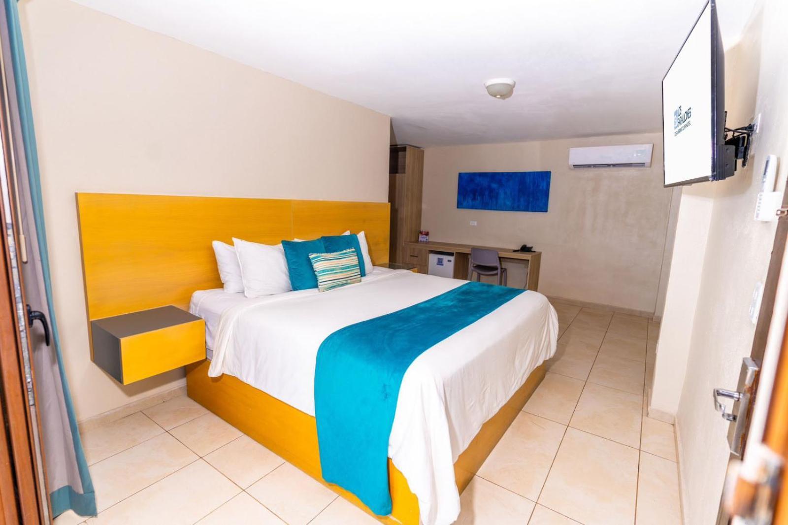 Suite with Sea View,1678643262:JPEG