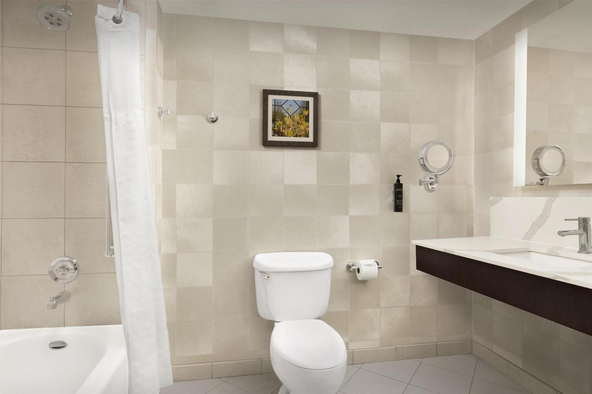 King Room,1682944981:JPEG