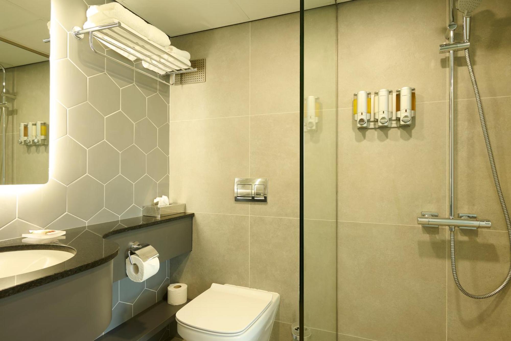 Standard King Room,1731393620:JPEG