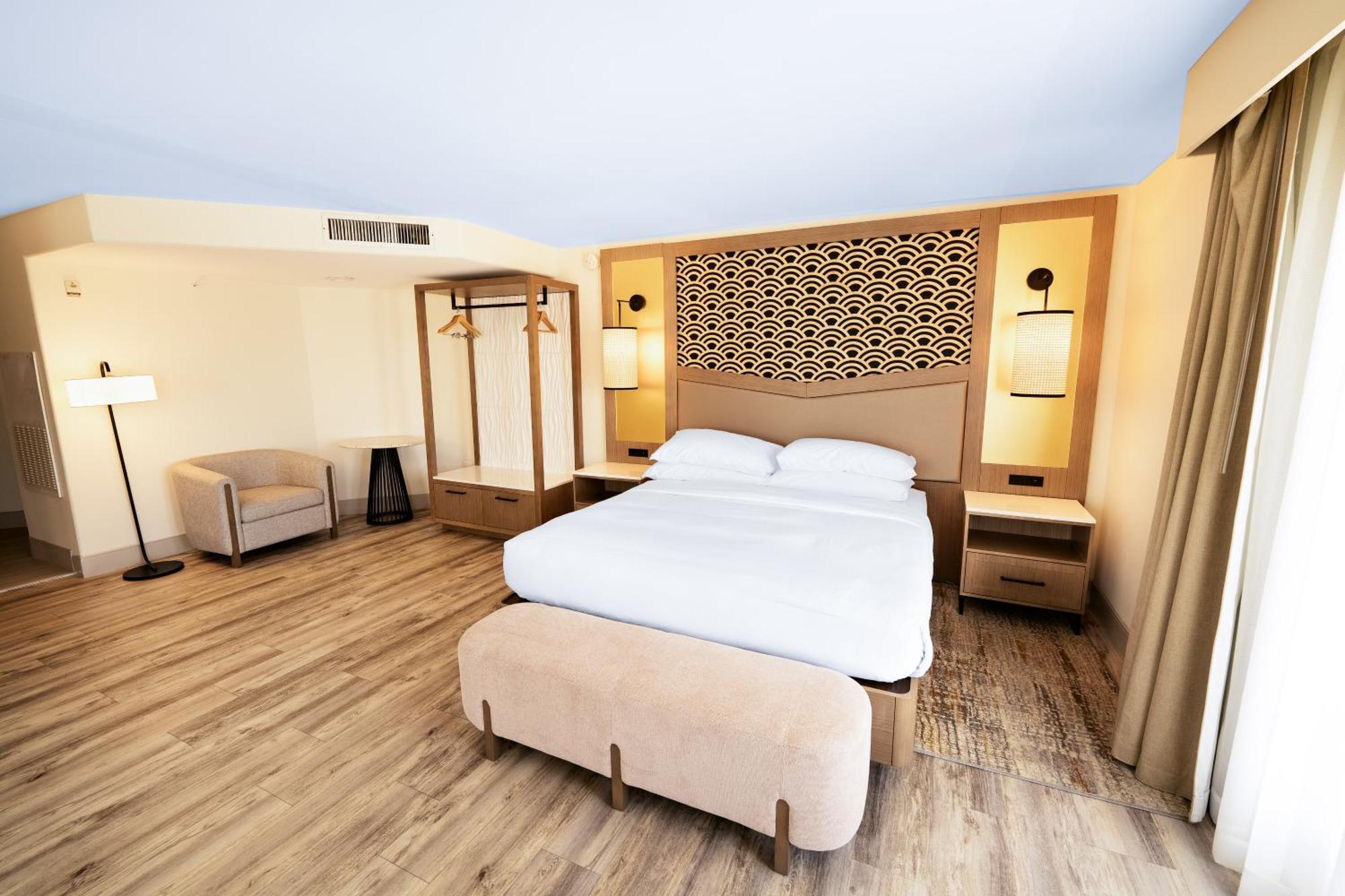 King Room,1689851561:JPEG