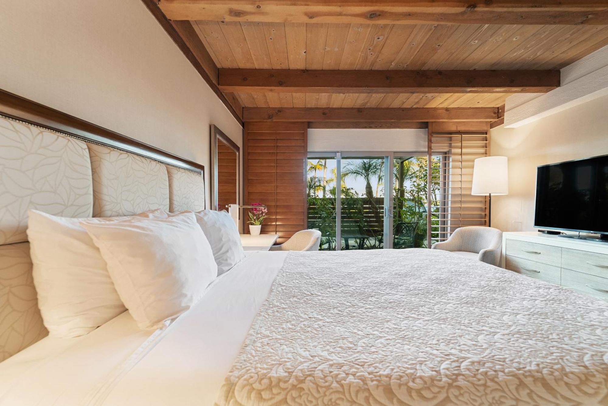 Standard King Non View Room,1690937173:JPEG