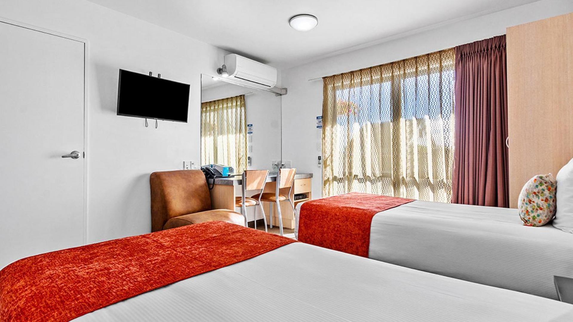 Twin Room,1691989602:JPEG