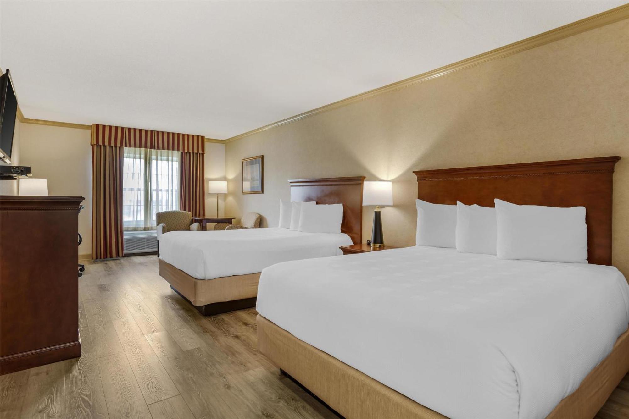 Queen Room with Two Queen Beds - Non-Smoking