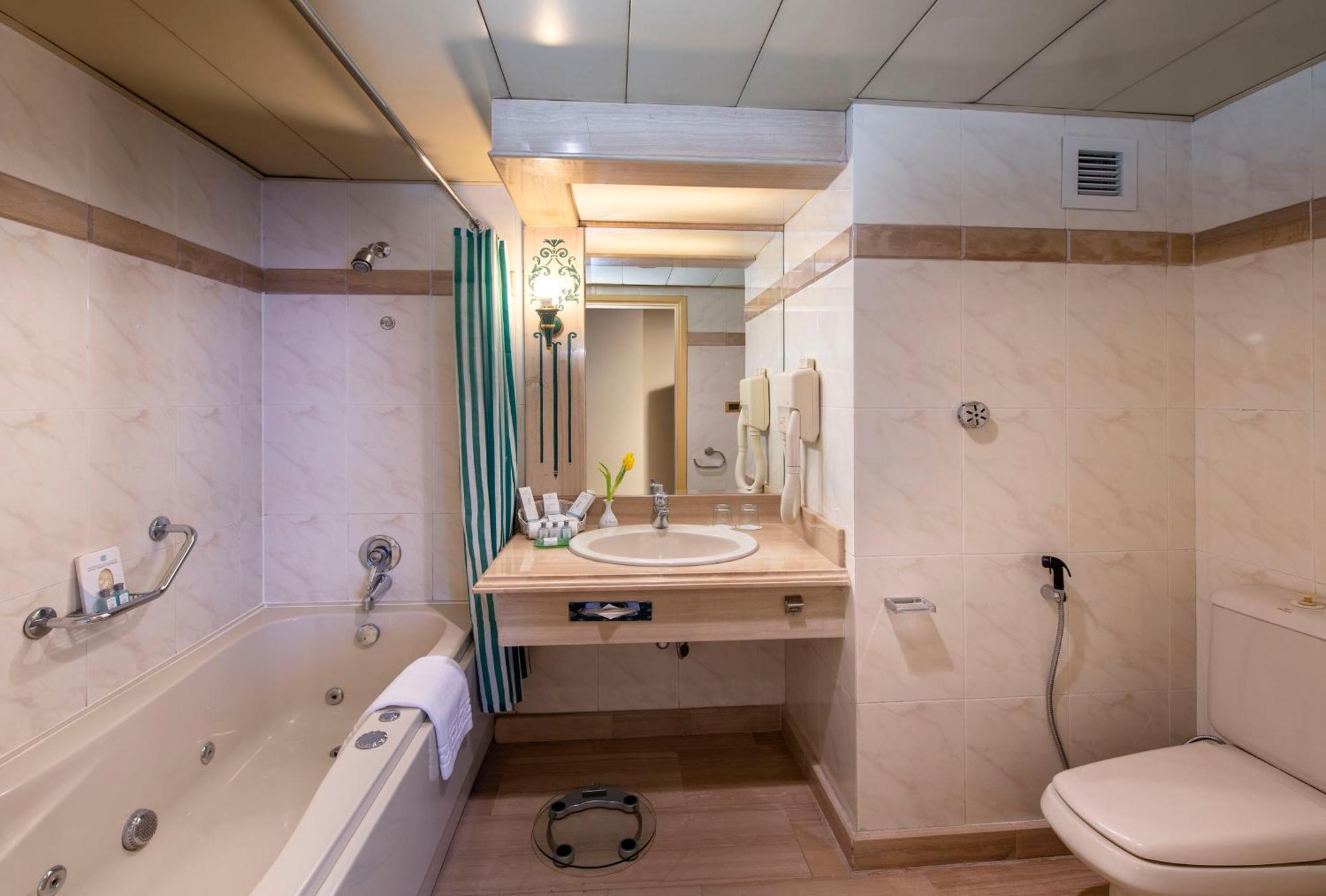 Junior Suite City / Side Nile View,1694541044:JPEG