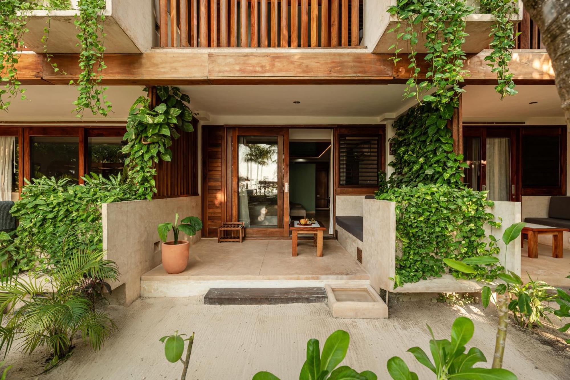 Twin Room with Pool View