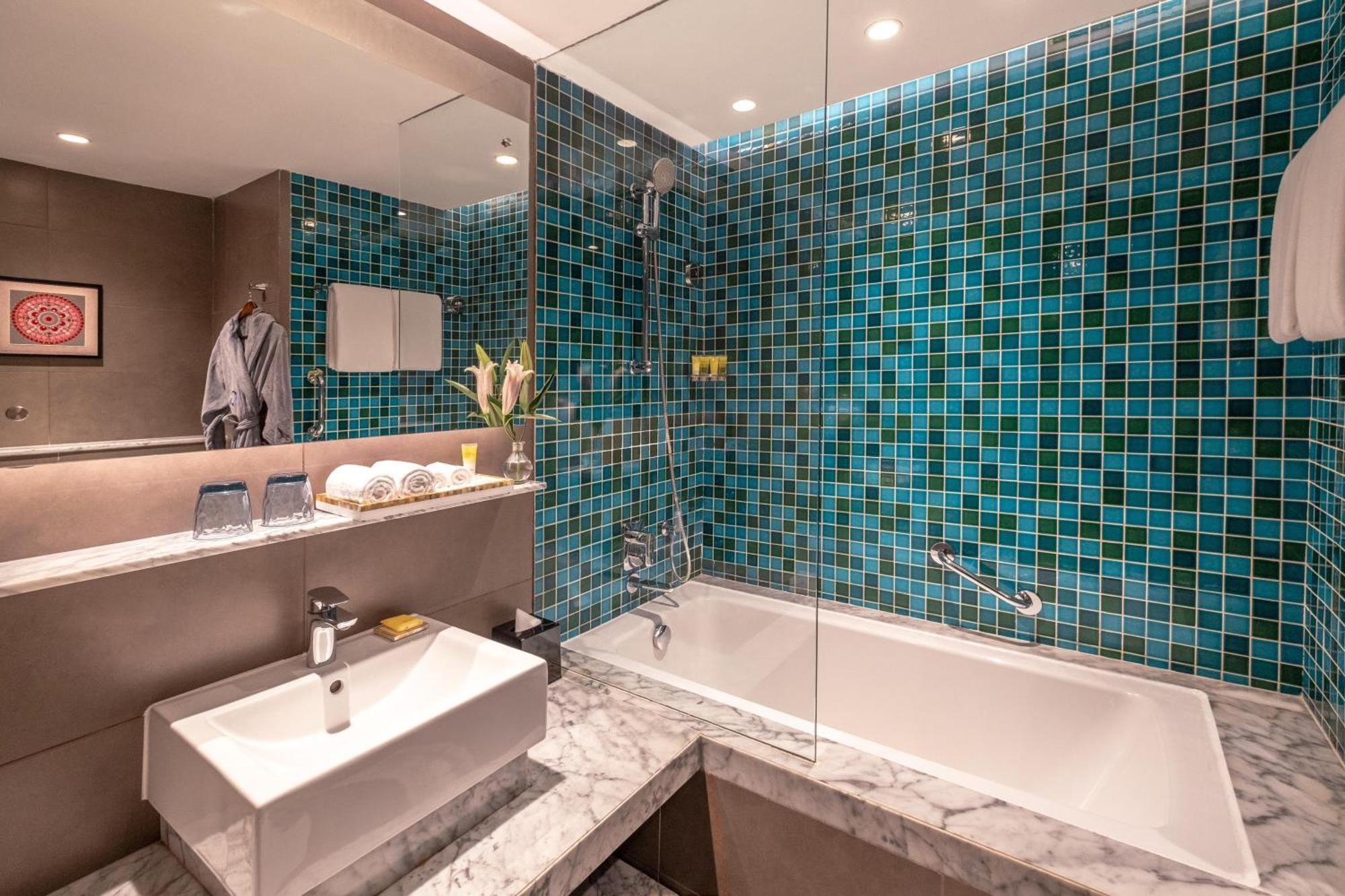 Deluxe King Room with Pool View (15% discount on F&B and Spa)