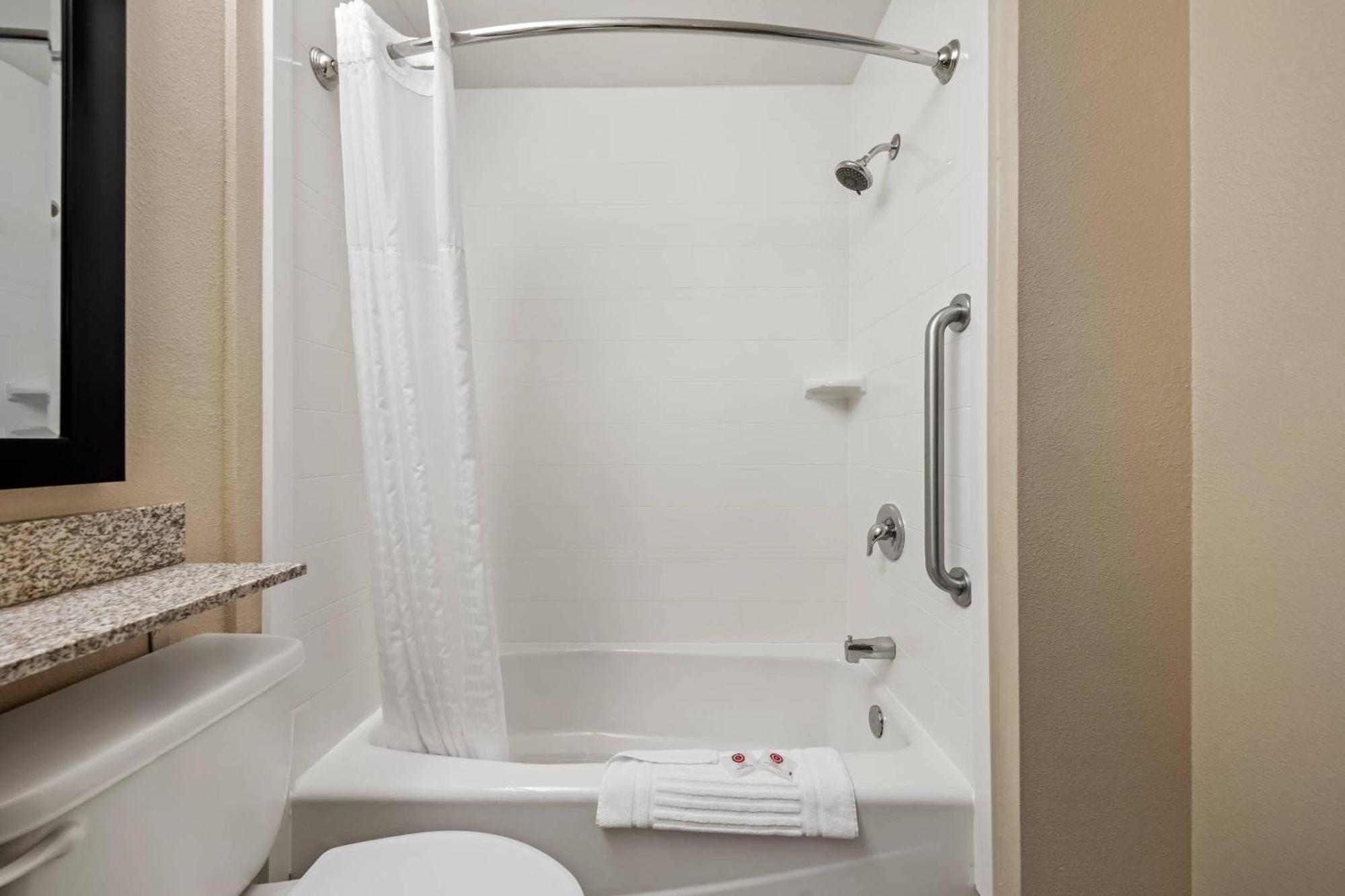 King Suite with Sofa Bed - Non-Smoking,1697976228:JPEG