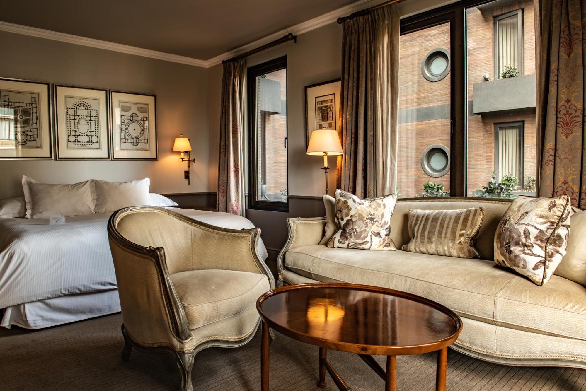 Standard Double Suite,1703572269:JPEG