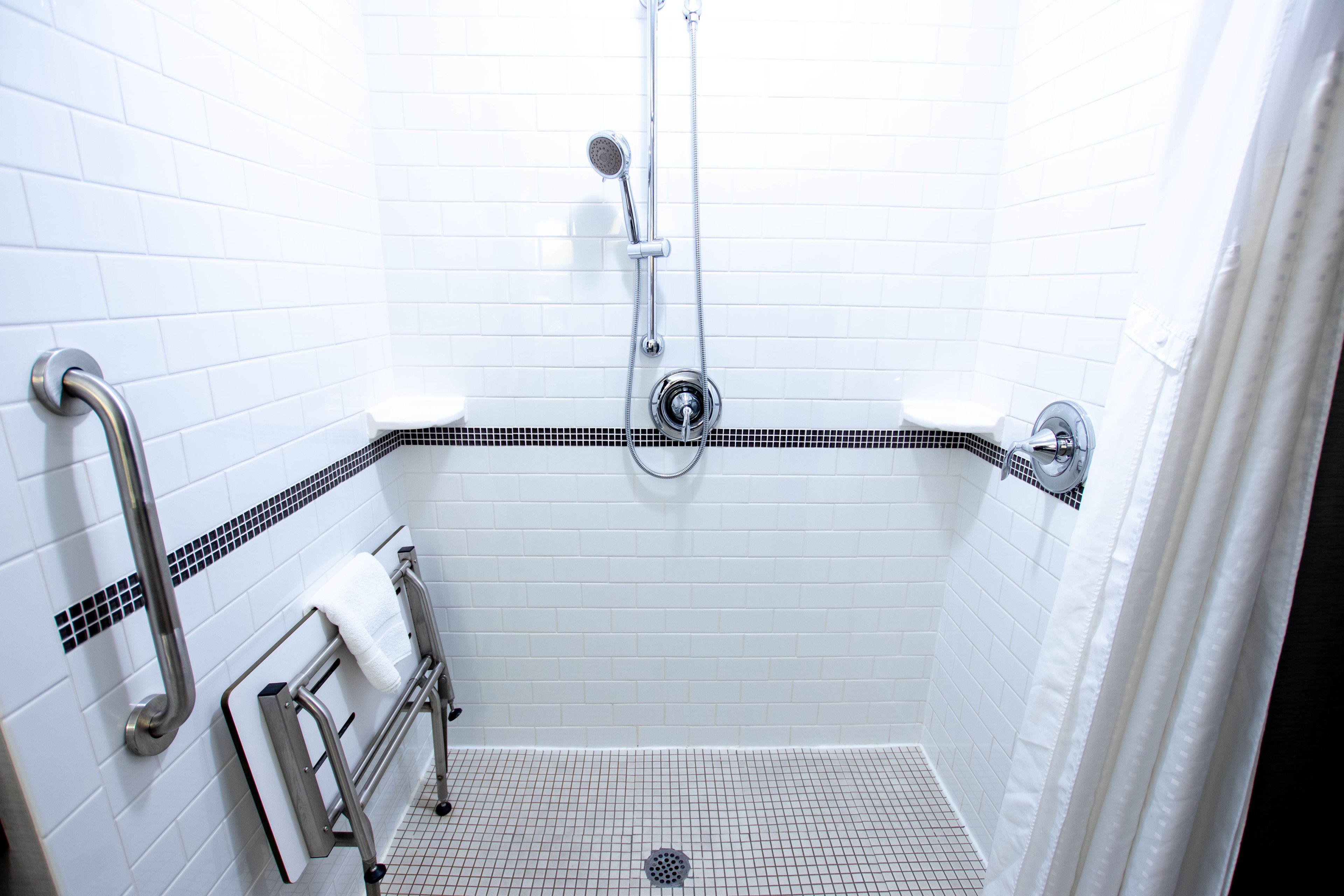 Standard King Room Roll Shower Mobility Accessible,1604077281:JPEG