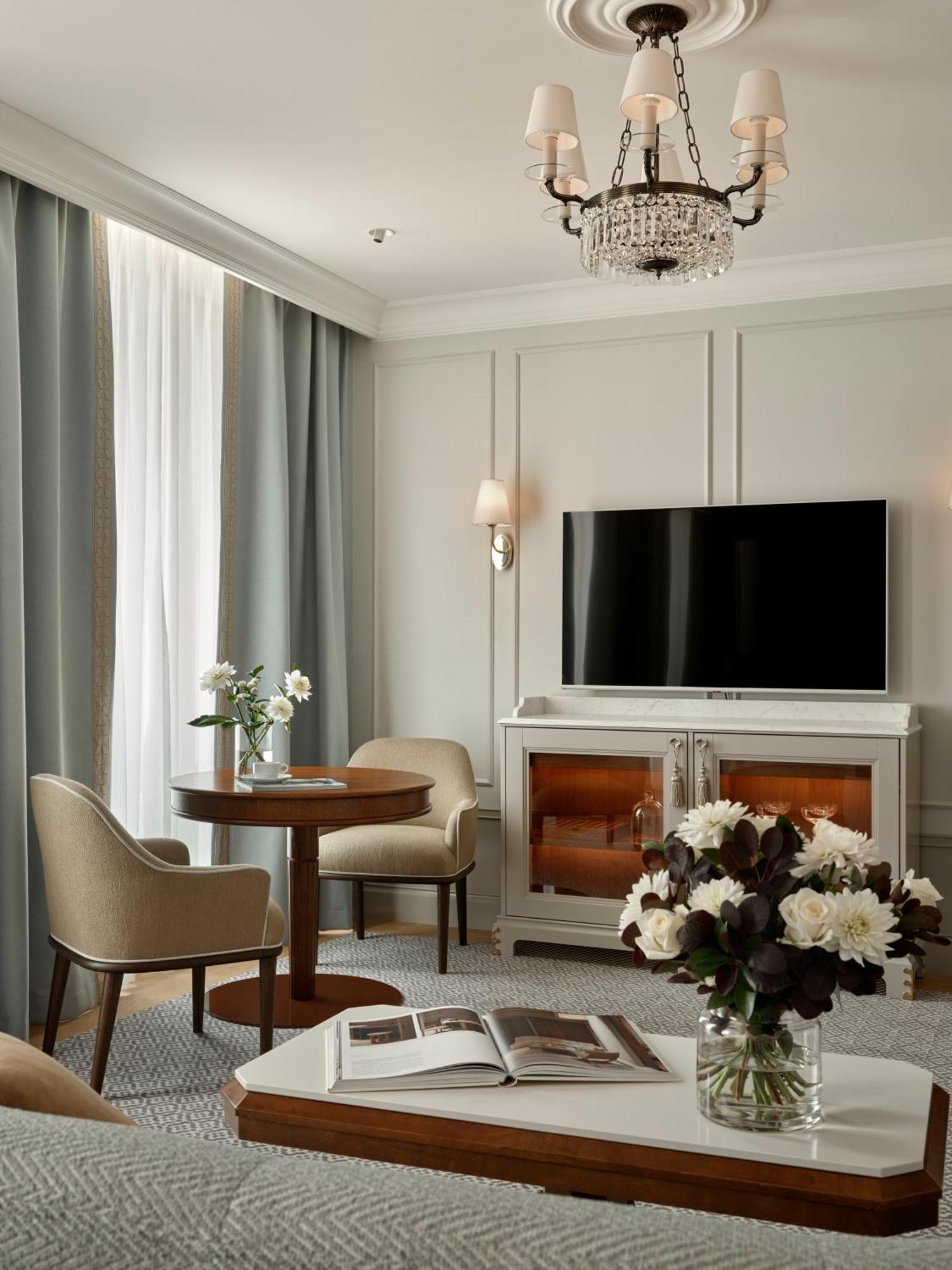 Executive Room with Lounge Access,1706781235:JPEG